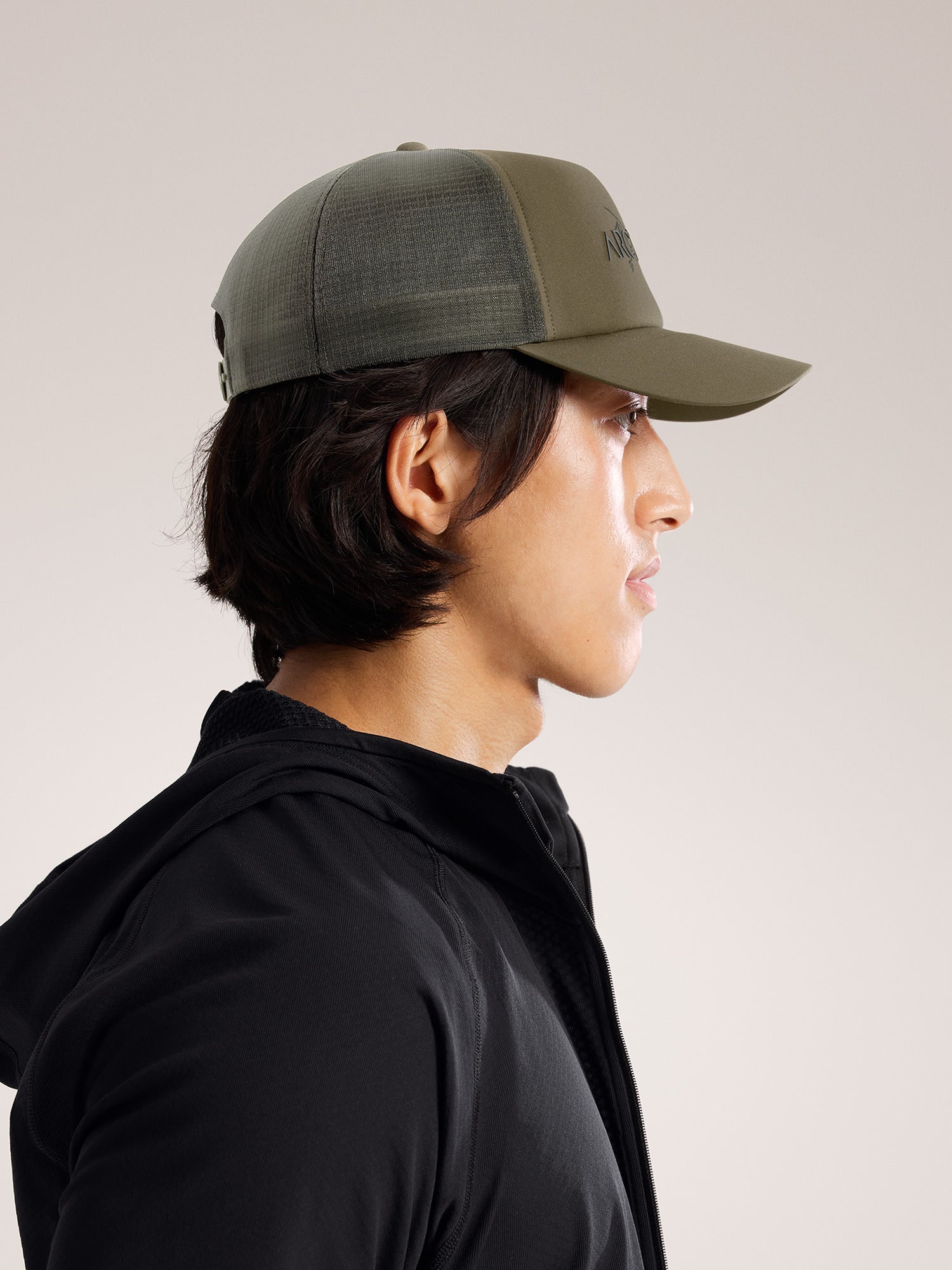 Bird Word Trucker Hat - Stylish Adjustable Baseball Cap for Men & Women - Perfect for Outdoor Activities, Sports, and Casual Wear
