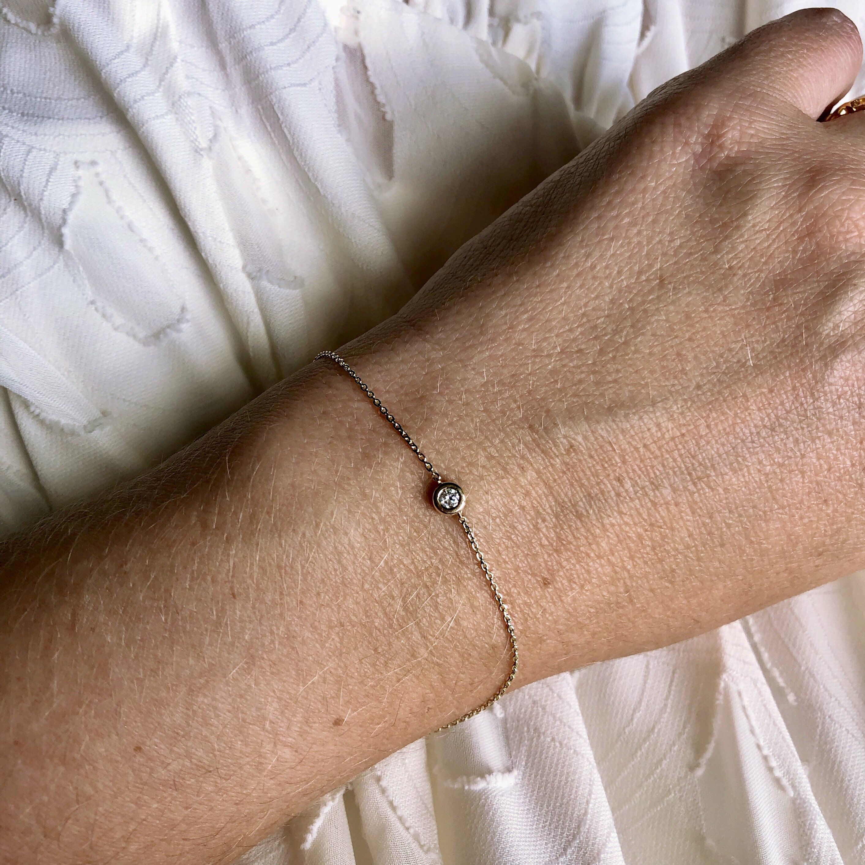 Exquisite Diamond Solitaire Bracelet for Women - 14K White Gold Elegant Tennis Bracelet - Perfect for Weddings, Anniversaries & Special Occasions