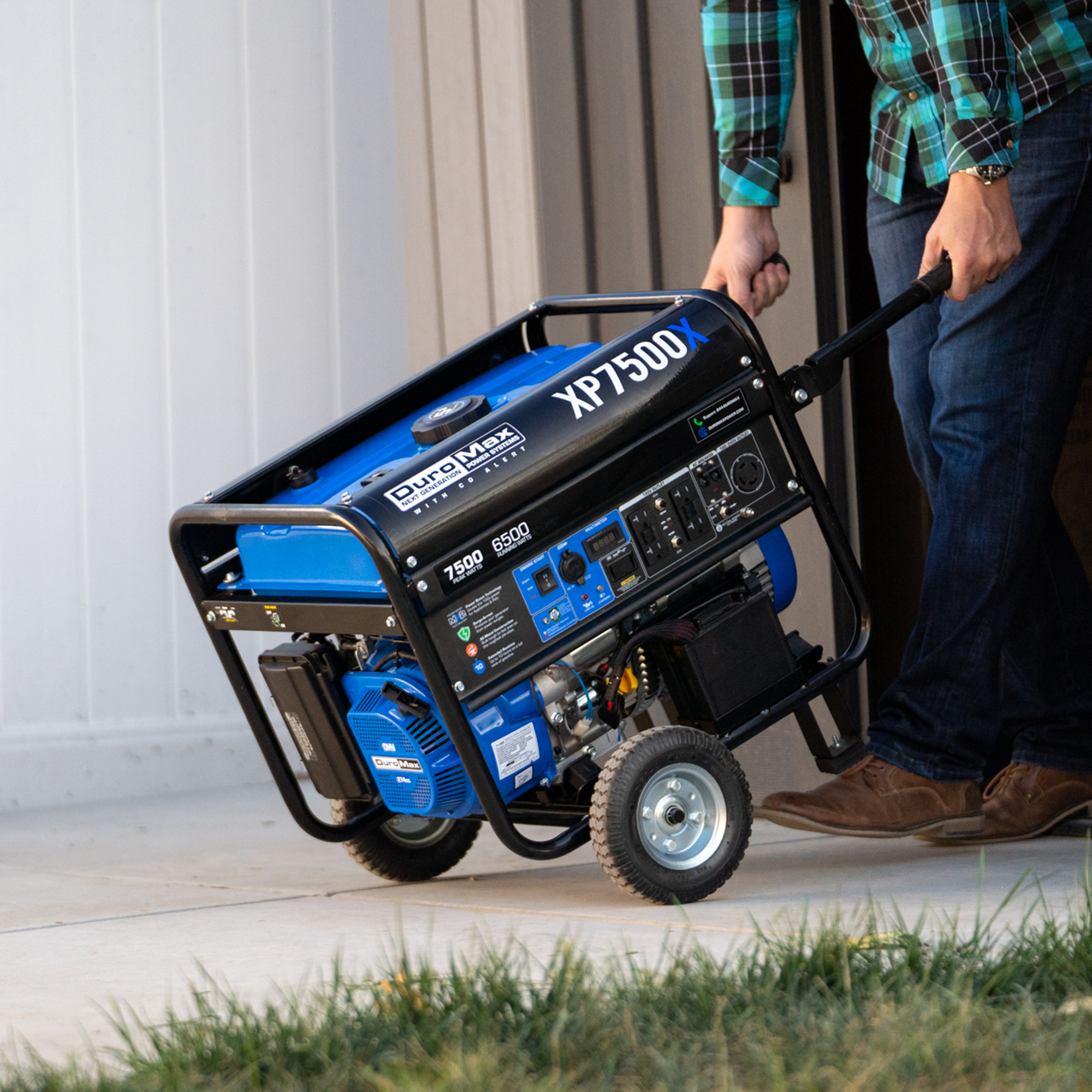 7,500 Watt Portable Gasoline Generator with CO Alert - Reliable Backup Power for Home, Camping & Outdoor Emergencies