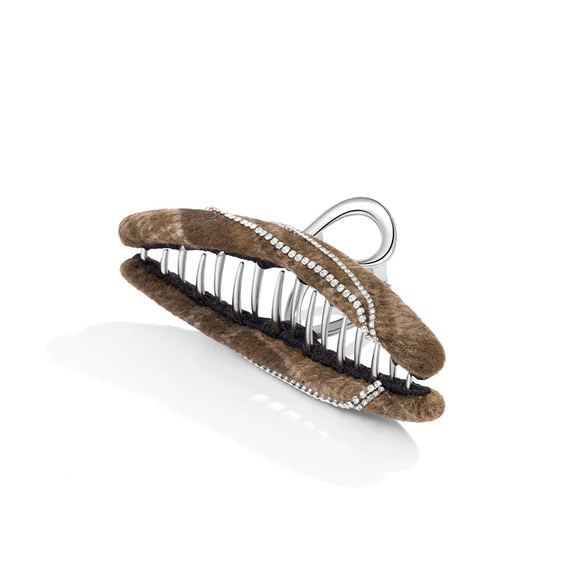 Vera Large Hair Claw Clip for Women - Strong Hold Hair Clips for Thick Hair - Perfect for Ponytails, Buns and Updos - Salon Quality Hair Accessories for Everyday Use, Workouts and Special Occasions