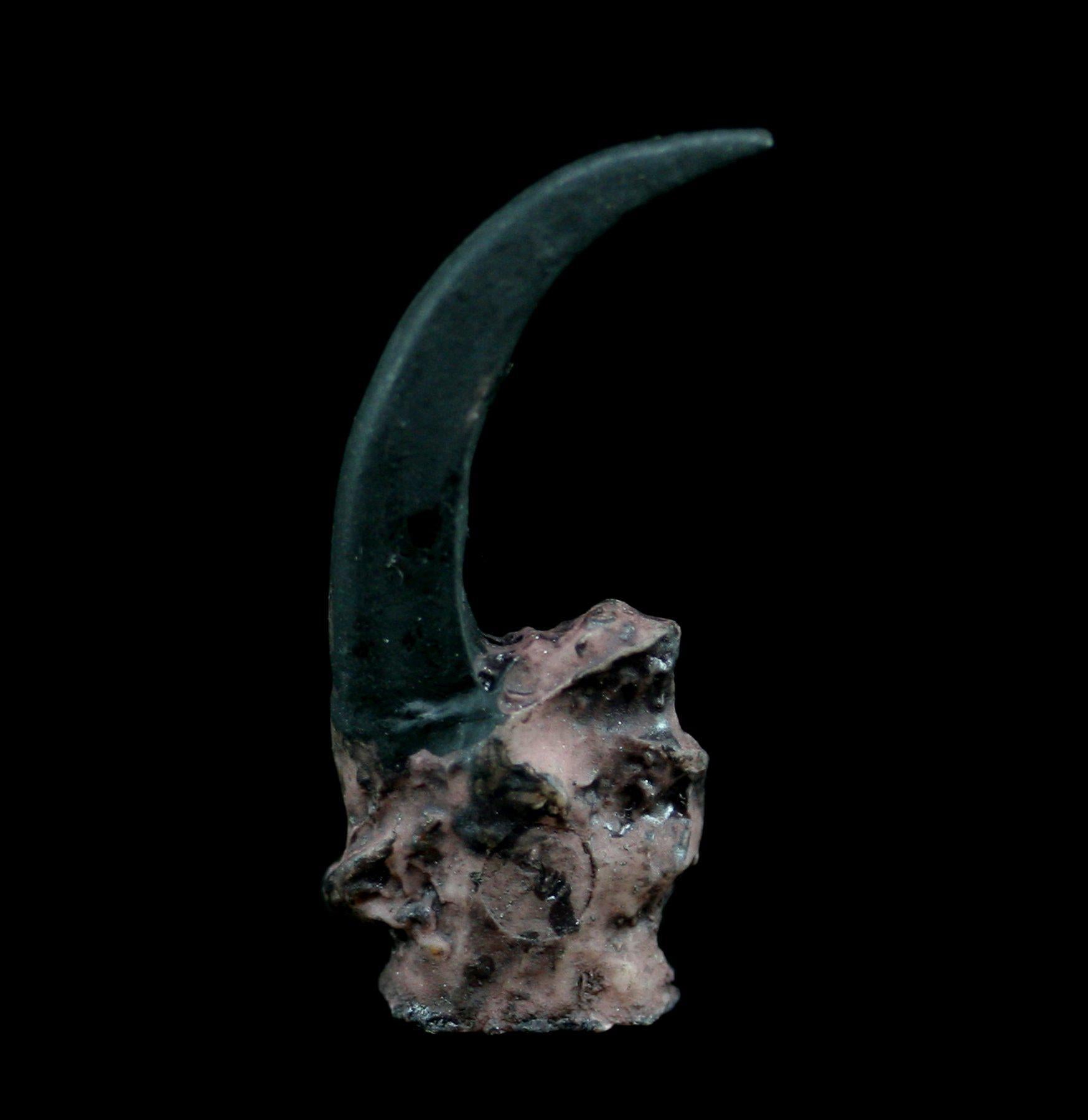 Faux Resin Eagle Claw Statue - Realistic Decorative Sculpture for Home, Office & Garden Decor | Perfect for Patriotic Displays, Hunting Lodges & Outdoor Themed Spaces