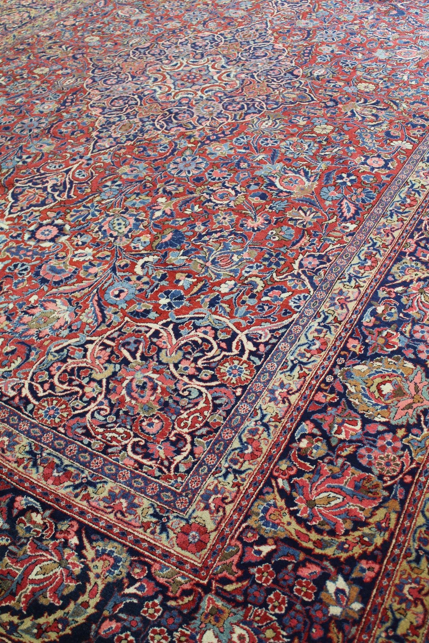 Antique Keshan Handwoven Traditional Persian Rug JF8408 - Perfect for Living Room, Bedroom & Home Decor