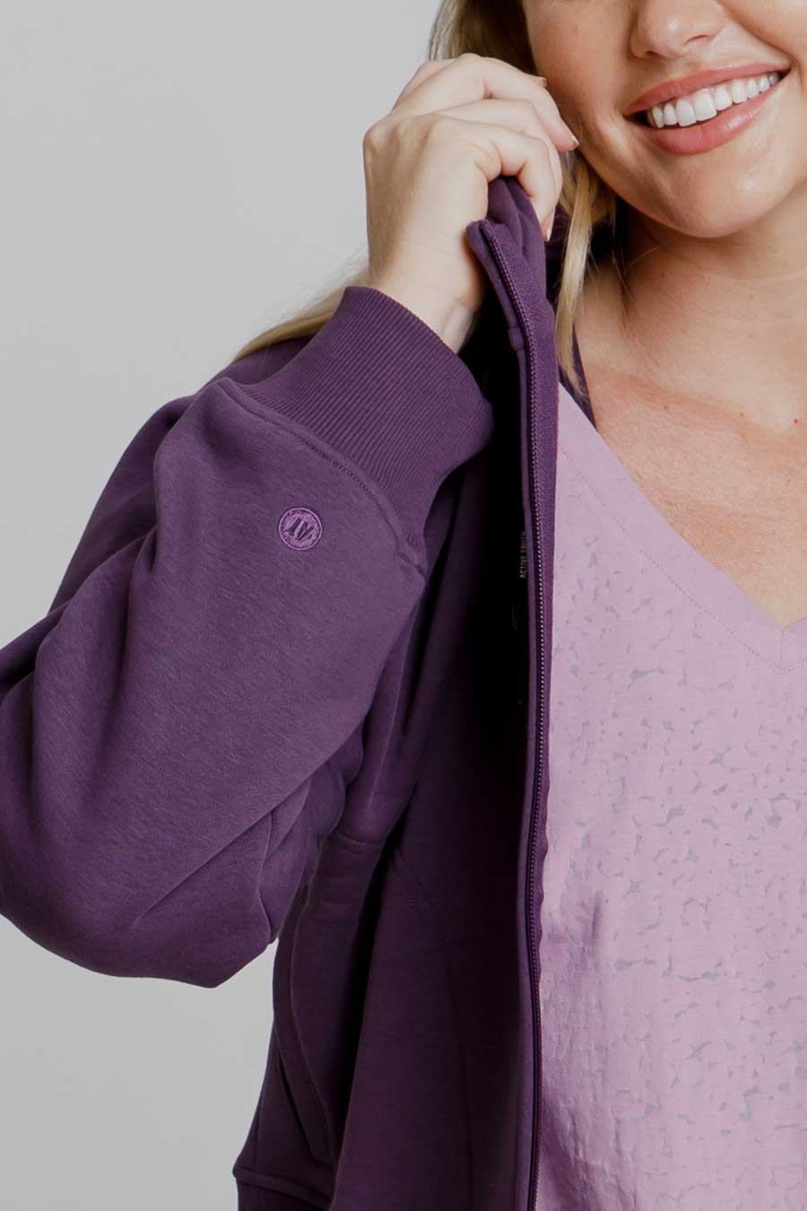 The Adventure Begins with Comfort: A Story of the Cropped Zip-Up Hoodie