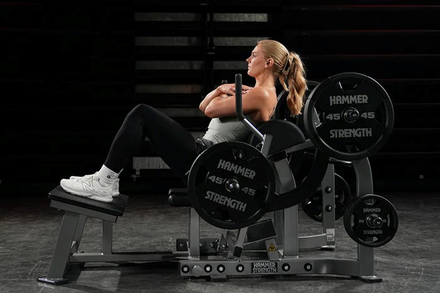 Hammer Strength Plate Loaded Glute Drive Machine - Professional Gym Equipment for Glute Workouts & Strength Training - Perfect for Home Gyms & Commercial Fitness Centers