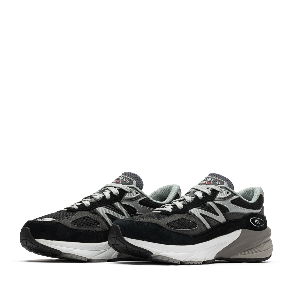 New Balance FuelCell 990v6 (GS) Running Shoes - Black/Silver - Lightweight & Responsive for Women's Athletic Performance | Perfect for Jogging, Gym Workouts & Daily Wear