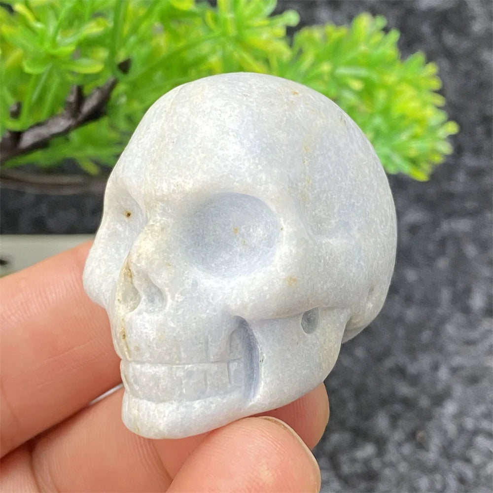 Natural Crystal Hand-Polished Carved Skull - Halloween Decor, Home Decor, Spiritual Healing Stone, Unique Holiday Gift for Collectors & Witches - Perfect for Altars, Meditation & Gothic Decorations