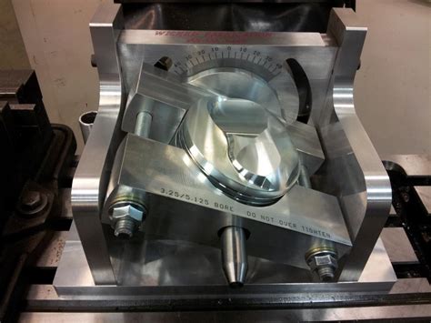 6.4L MAXXFORCE 7 Ford Power Stroke Diesel Engine Fly Cut & De-Lipped Piston Kit with Rings - Perfect for Engine Rebuilds & Performance Upgrades