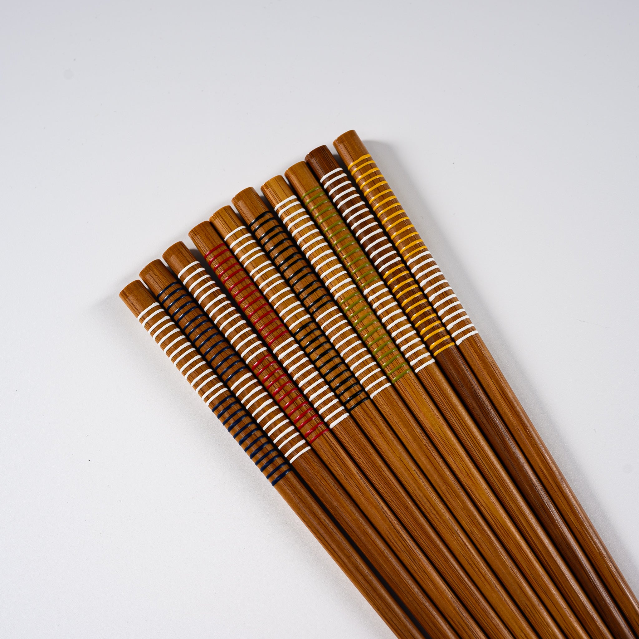 OHASHI Natural Wood Chopstick Set - 2 Colors, Japanese Style Reusable Chopsticks for Sushi, Ramen & Asian Cuisine - Eco-Friendly Dining Utensils