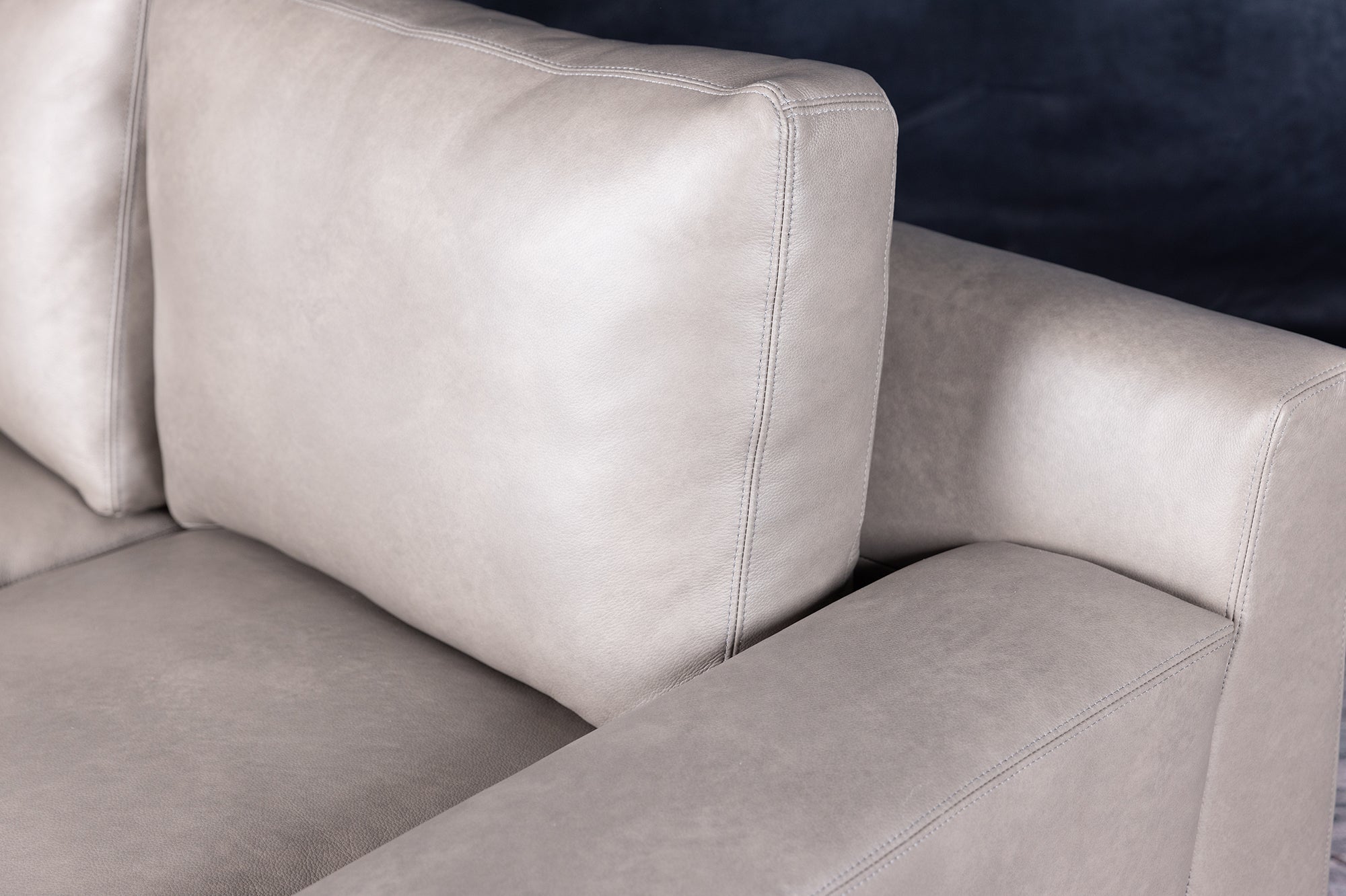 Florentina Genuine Leather Loveseat Sofa - Modern Two-Seater Couch for Living Room, Lounge & Office
