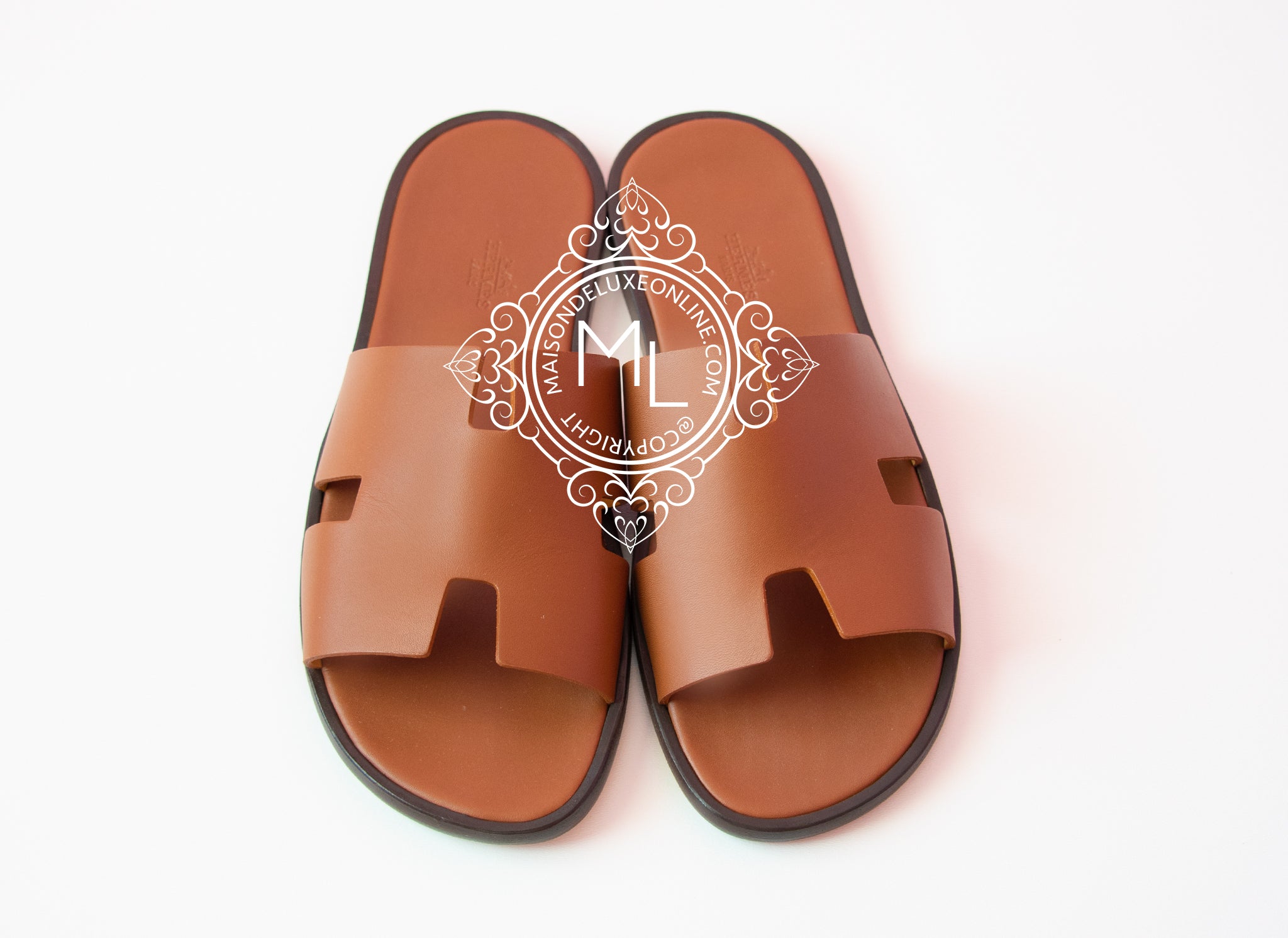 Hermes Men's Gold Izmir Sandal Size 43 - Luxury Leather Summer Sandals for Men | Beach, Vacation & Casual Wear