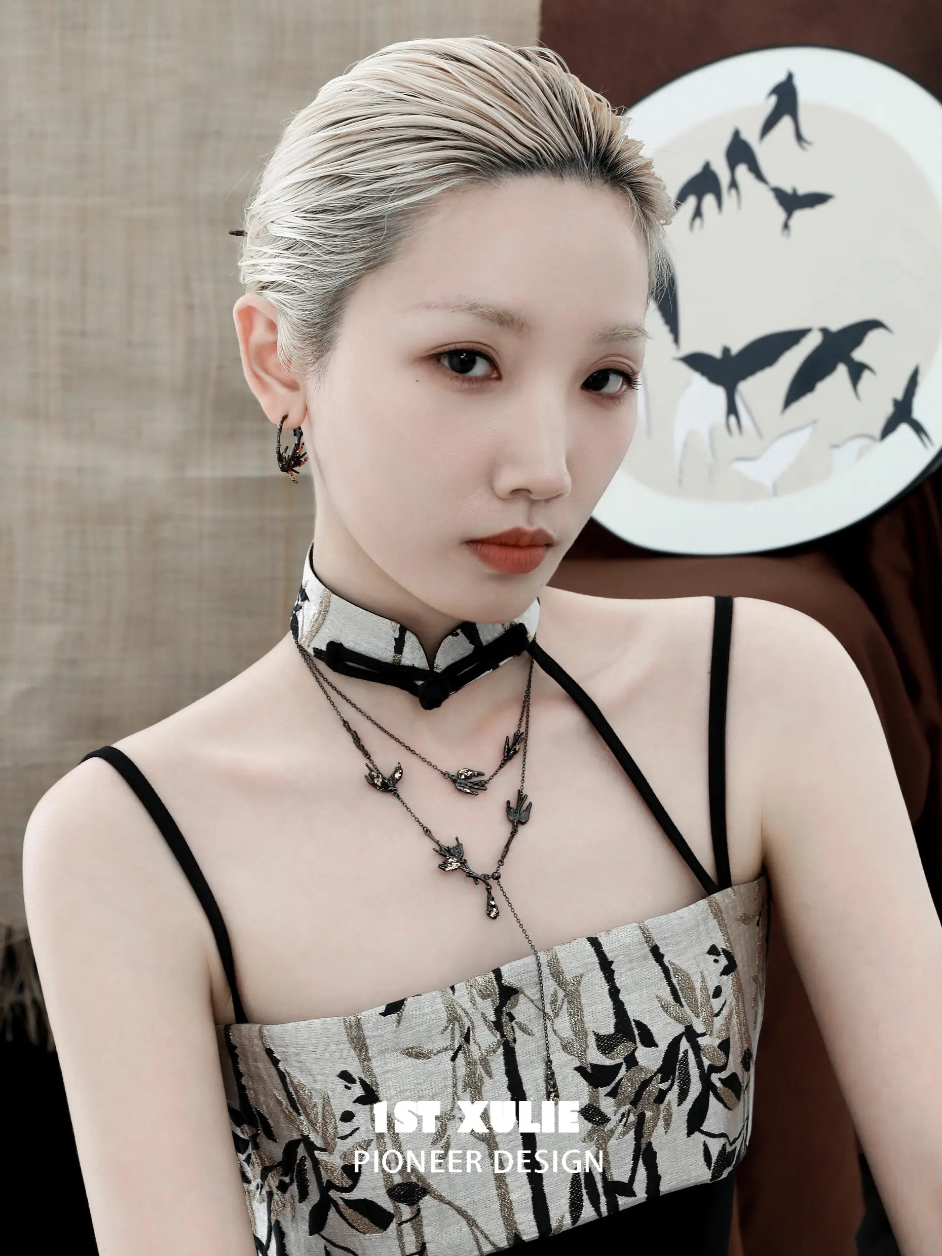 18K Black Gold Plated & Gold Leaf Swallow Choker Necklace™ - Elegant Vintage Jewelry for Women, Perfect for Weddings, Parties & Special Occasions