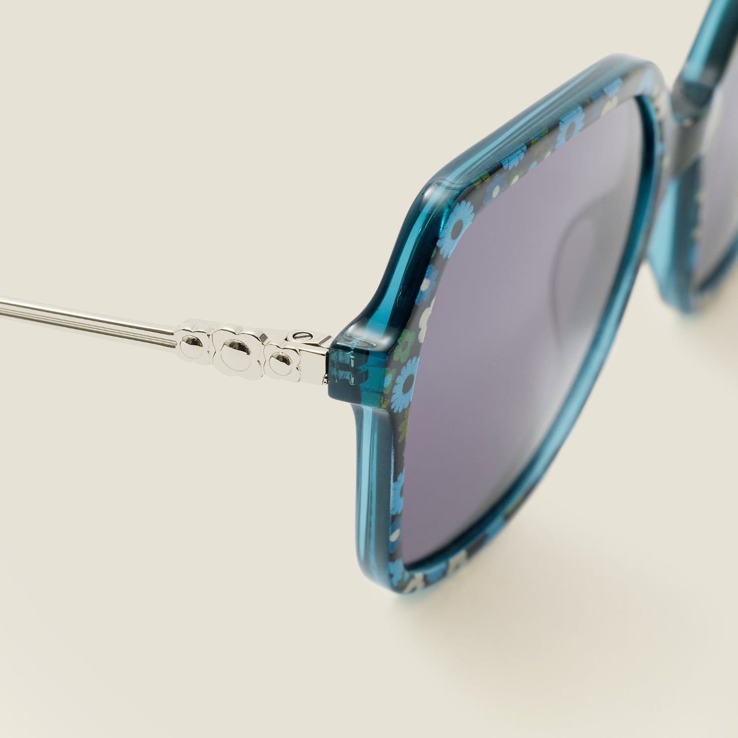 Camellia Sunglasses for Women - Full Bloom Azure Polarized UV Protection - Perfect for Beach, Driving & Outdoor Activities