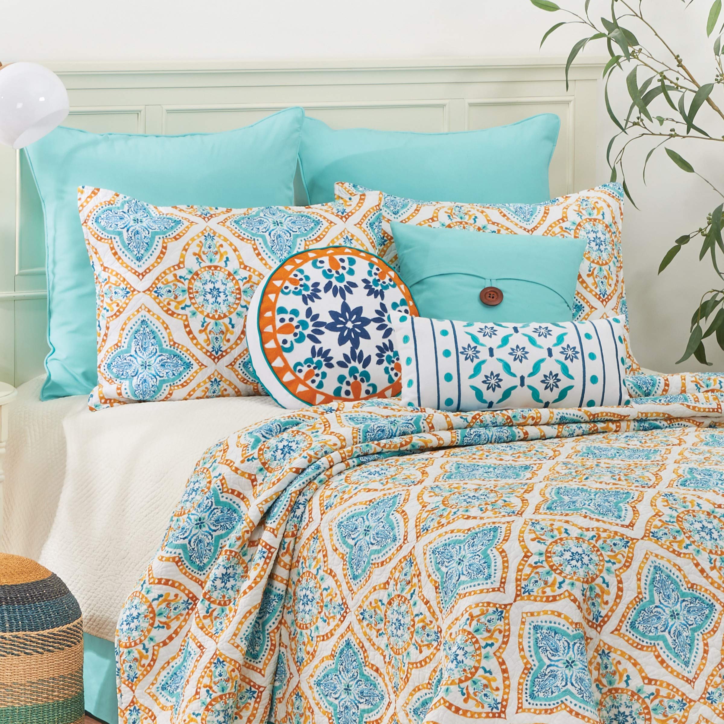 C&F Home Terrace Medallion Full/Queen Cotton Quilt Set - Oversized Reversible Floral Geometric Boho Bedding 3 Piece with Shams - Blue - Perfect for Bohemian Bedroom Decor & Guest Room Styling