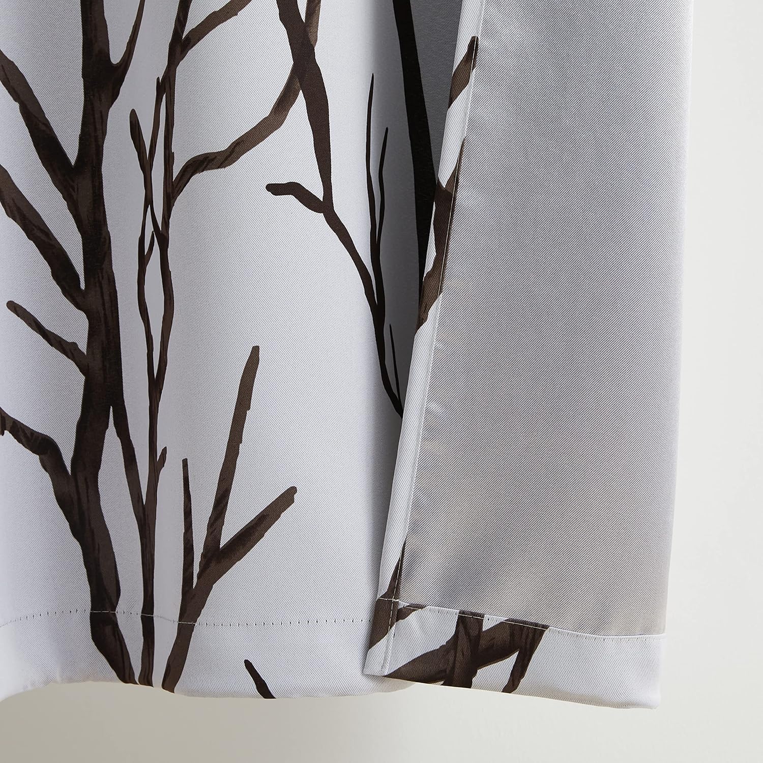 VCNY Home Blackout Curtains - Thermal Insulated Grommet Top Window Treatment for Bedroom & Living Room, Noise Reducing Room Darkening Drapes - Stylish Home Decor (Kingdom Beige, 40x84 Inches) - Perfect for Night Shift Workers, Light Sleepers, and Home Theater Rooms