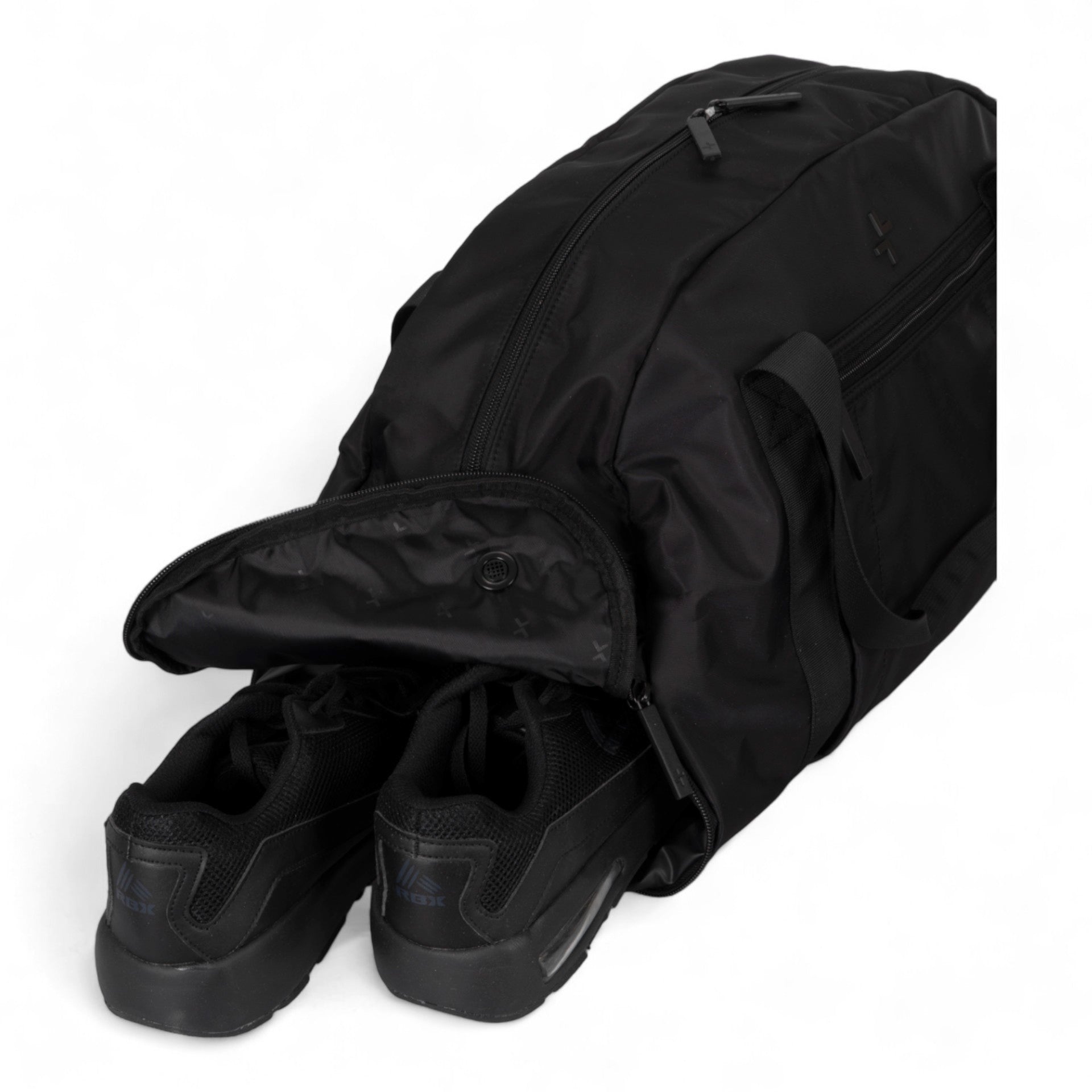 Tracker Sutton 2.0 Duffle Bag - Waterproof Travel Gym Bag with USB Charging Port, Large Capacity Carry On Luggage for Men & Women - Perfect for Workouts, Travel, and Weekend Getaways