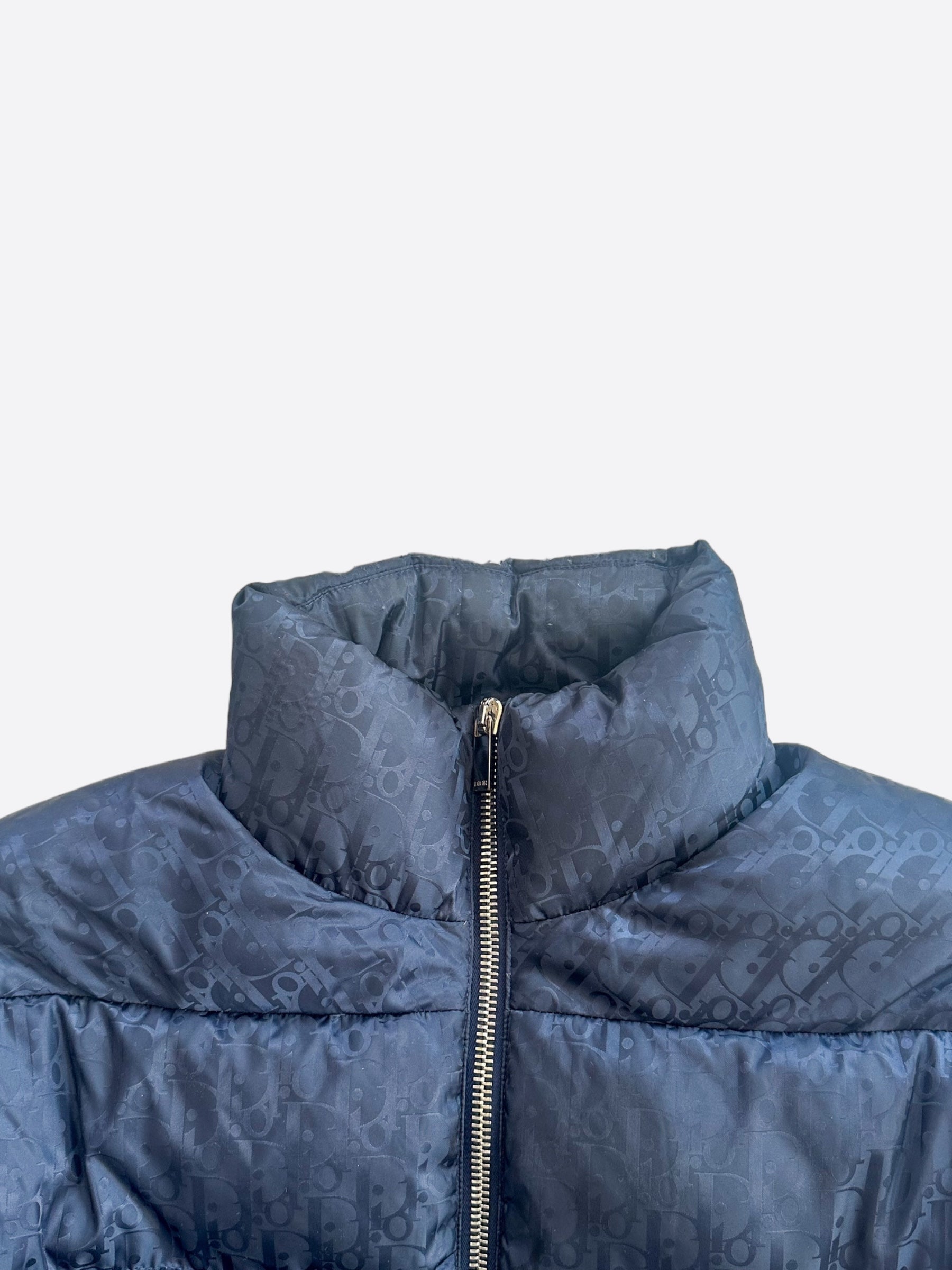 Dior Navy Oblique Puffer Jacket for Women - Winter Warm Quilted Down Coat | Fashionable Outerwear for Cold Weather & Street Style