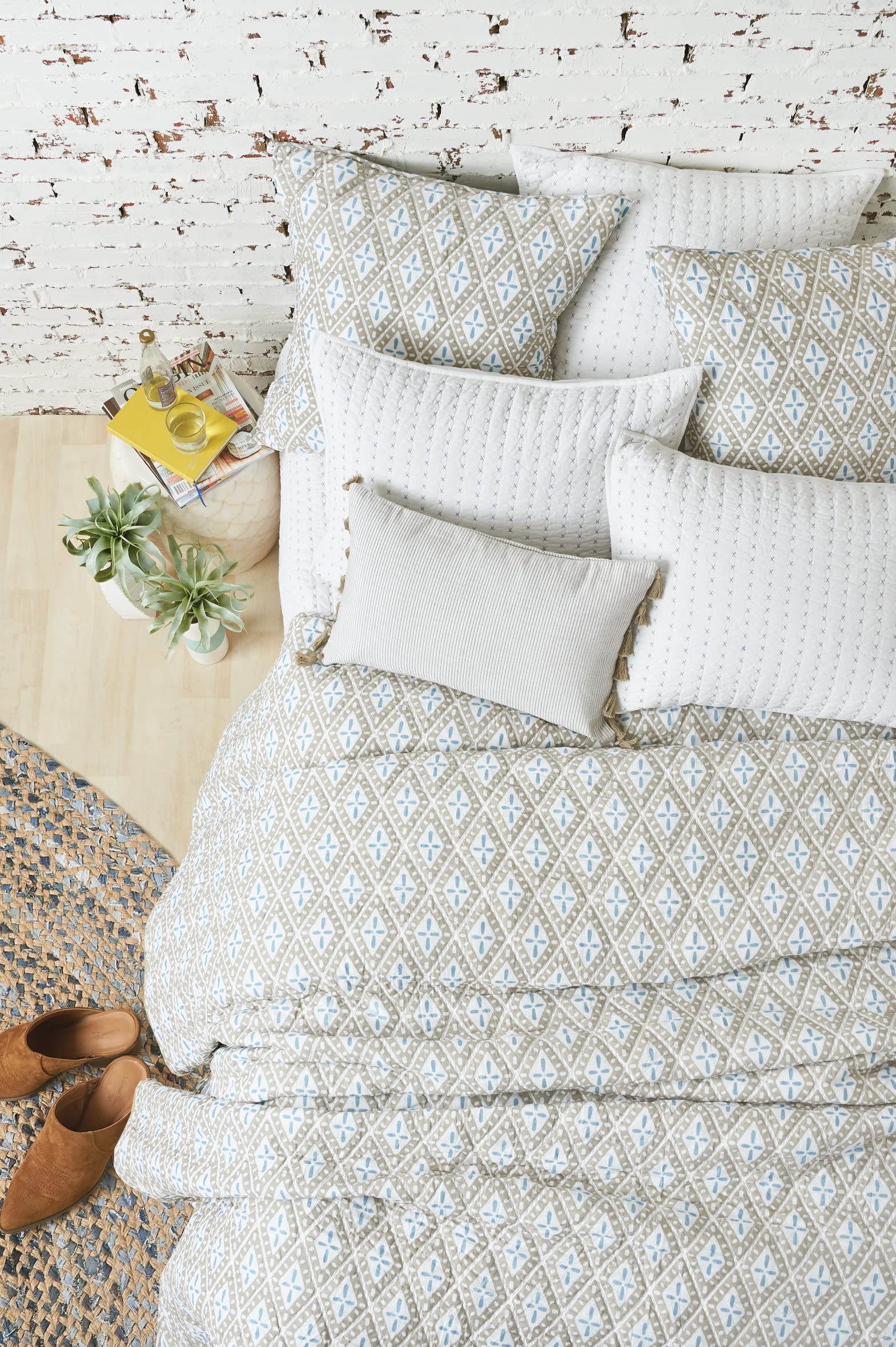 Carol & Frank Liam Sky Full/Queen Quilt Set - Light Blue Bedding for Cozy Comfort | Perfect for Master Bedroom, Guest Room & Dorm Decor