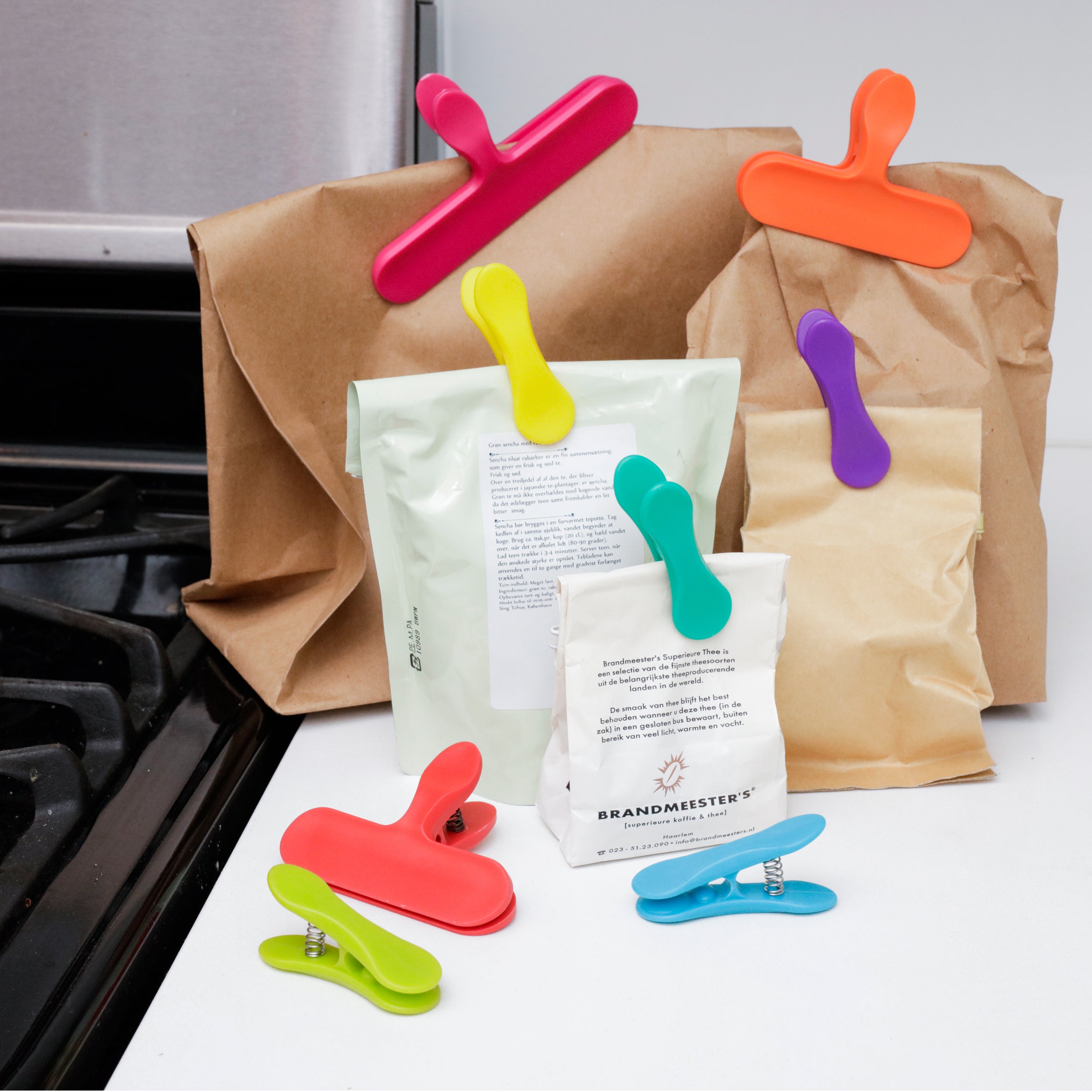 Colorful Rainbow Bag Clips Set - 24 Pack Multi-Purpose Plastic Clips for Snacks, Chips, Bread Bags, Sealing Food & Organizing - Kitchen, Pantry, Office & Travel Use