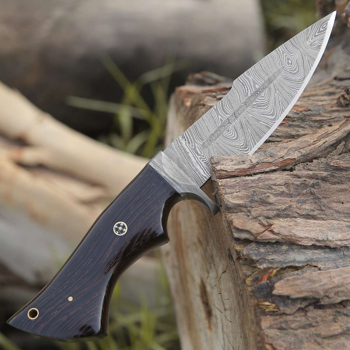 Premium Damascus Steel Hunting Knife with Exotic Wenge Wood Handle - Durable Outdoor Survival Tool for Camping, Hunting & Bushcraft