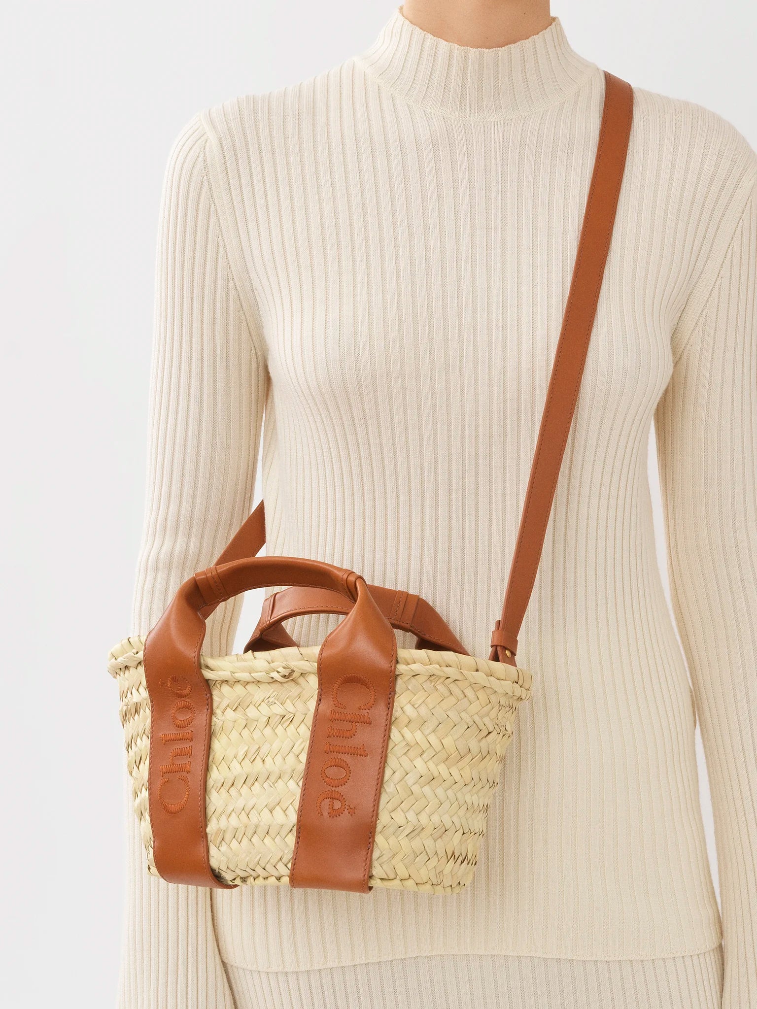 Stylish Sense Raffia Mini Tote Bag in Caramel - Perfect for Beach Outings, Summer Travel & Casual Shopping