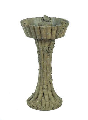 Natural Bamboo Birdbath with Aged Pine Finish - 31 Inch Tall x 18 Inch Diameter - Perfect for Garden, Patio, and Backyard Bird Watching