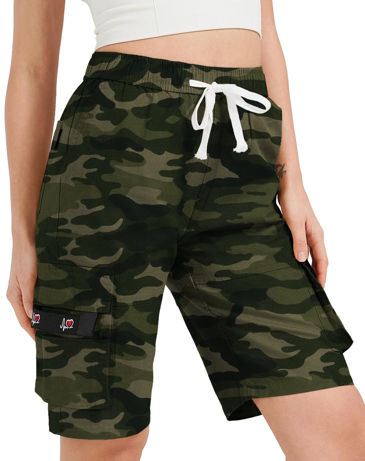 XinYangNi Women's Casual Cargo Shorts with Pockets - Elastic High Waist Drawstring Bermuda Shorts for Women - Perfect for Hiking, Travel & Summer Outdoor Activities