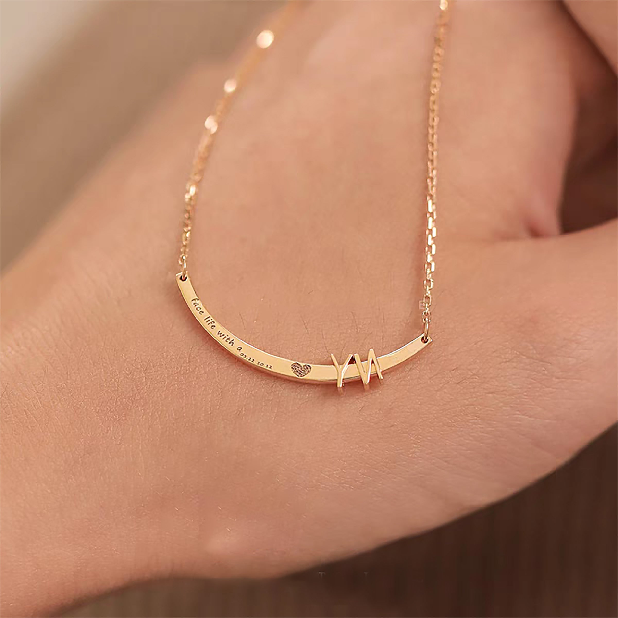 Solid Gold Baby Footprint Necklace - Personalized Keepsake Jewelry for Newborns, Moms & Grandmas - Perfect for Birthdays, Christenings & Mother's Day Gifts