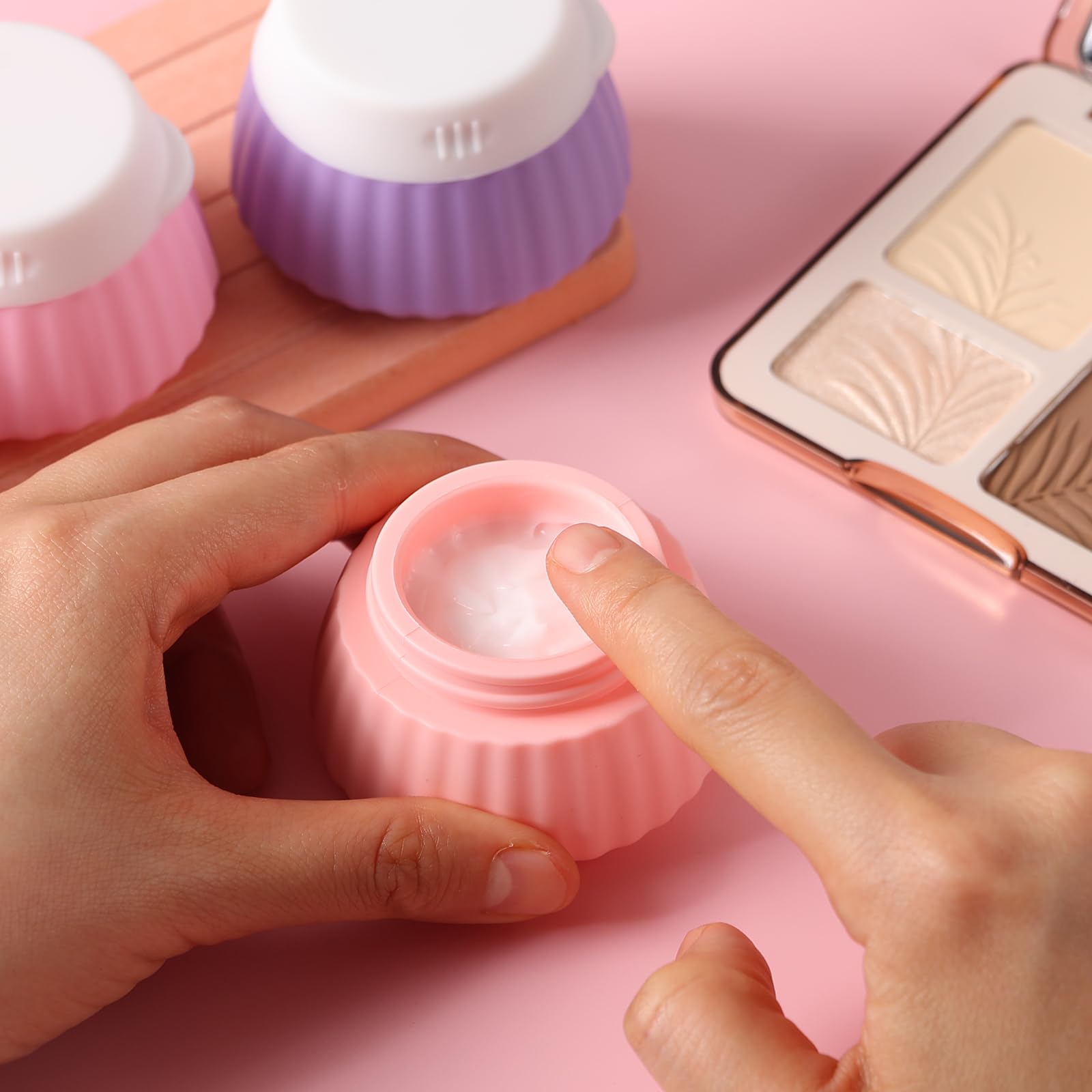 TSA Approved Silicone Travel Containers for Toiletries - Leak Proof Cream Jars for Liquid Cosmetic, Face & Body Cream | Travel Essentials Kit with Clear Bag & Labels | Perfect for Air Travel, Gym & Vacation Packing