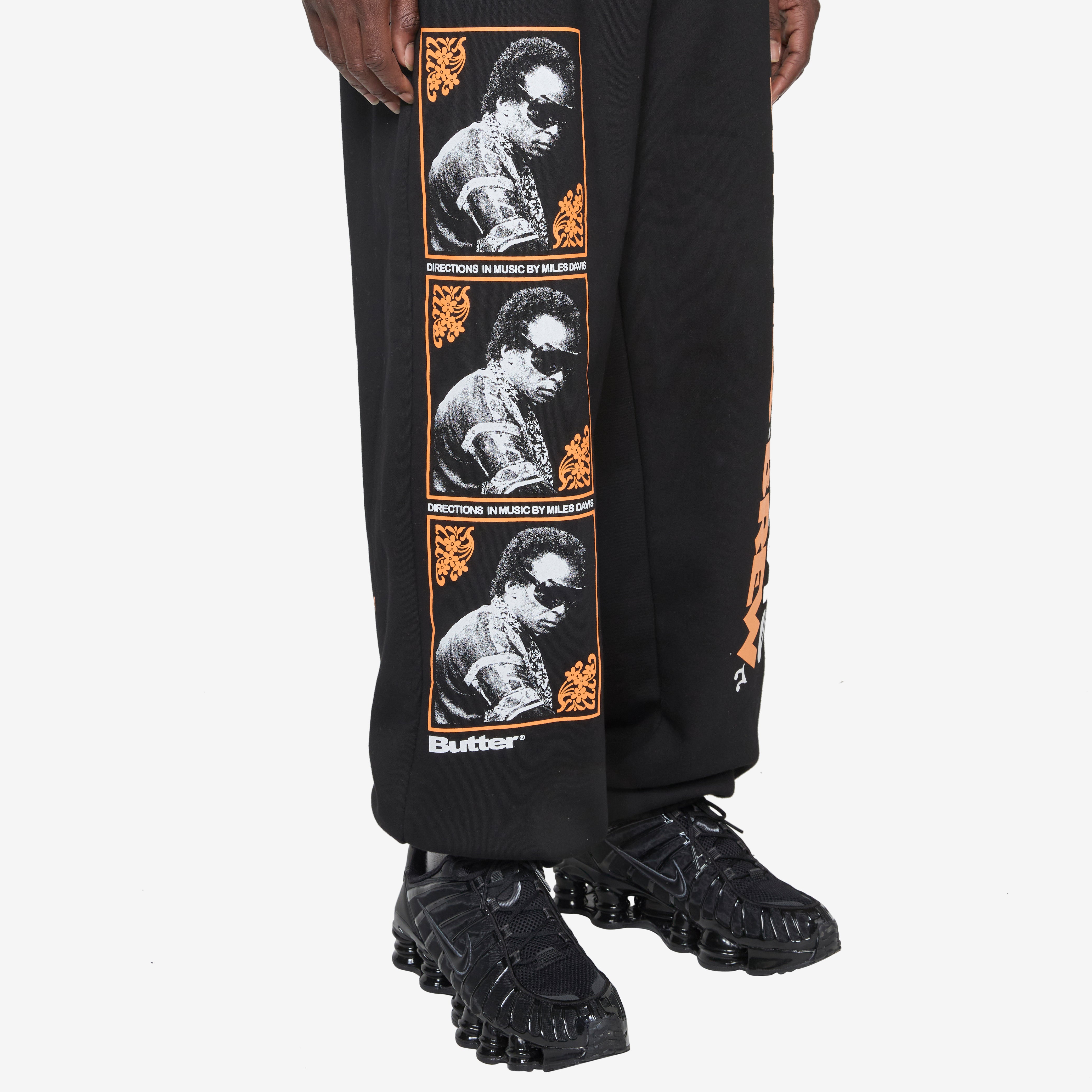 Miles Davis Bitches Brew Sweatpants for Men & Women - Black Jazz Music Inspired Lounge Pants - Perfect for Concerts, Relaxing at Home & Gifts for Jazz Lovers