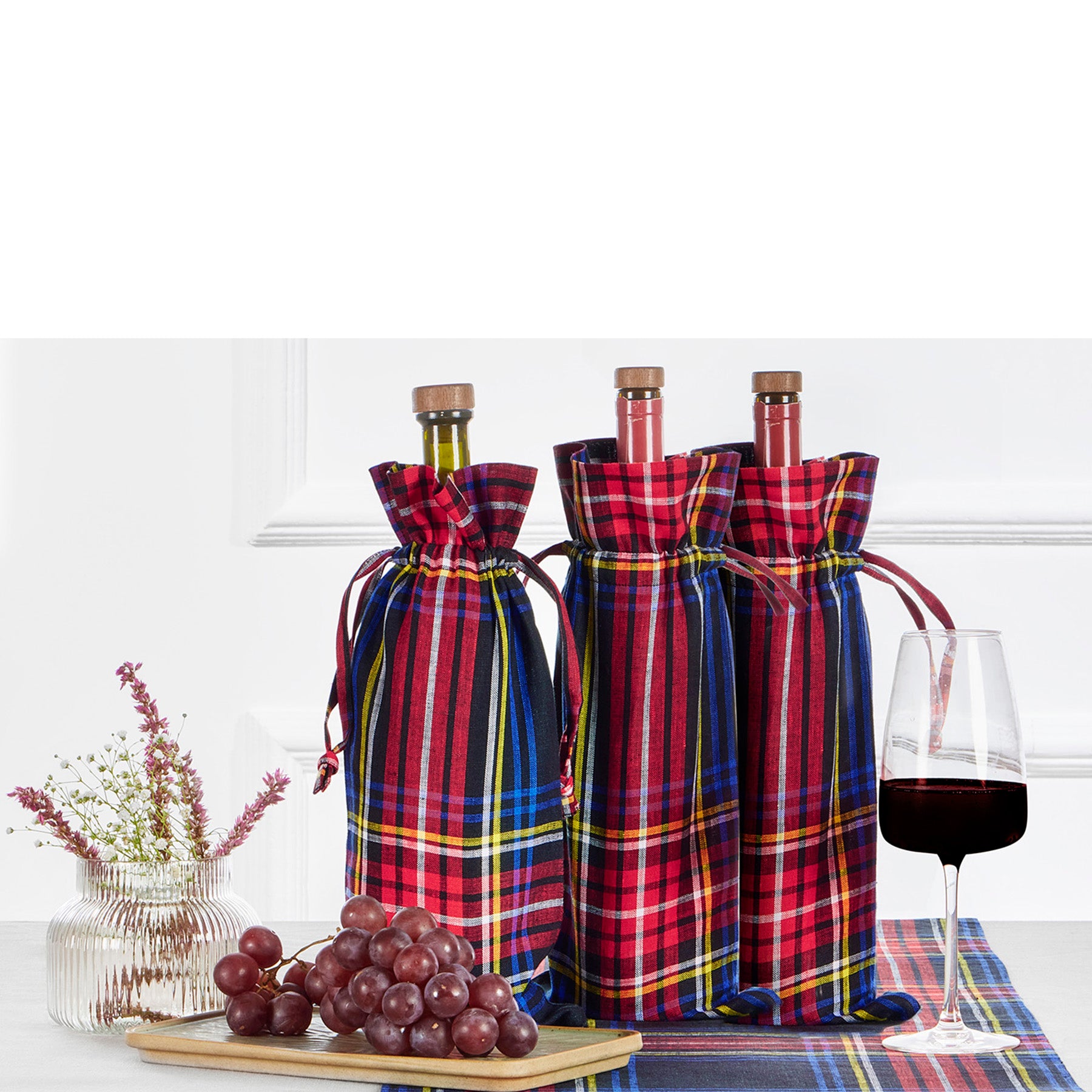 Premium Insulated Wine Bottle Covers - Keep Your Wine Chilled for Hours - Perfect for Picnics, Parties & Outdoor Events