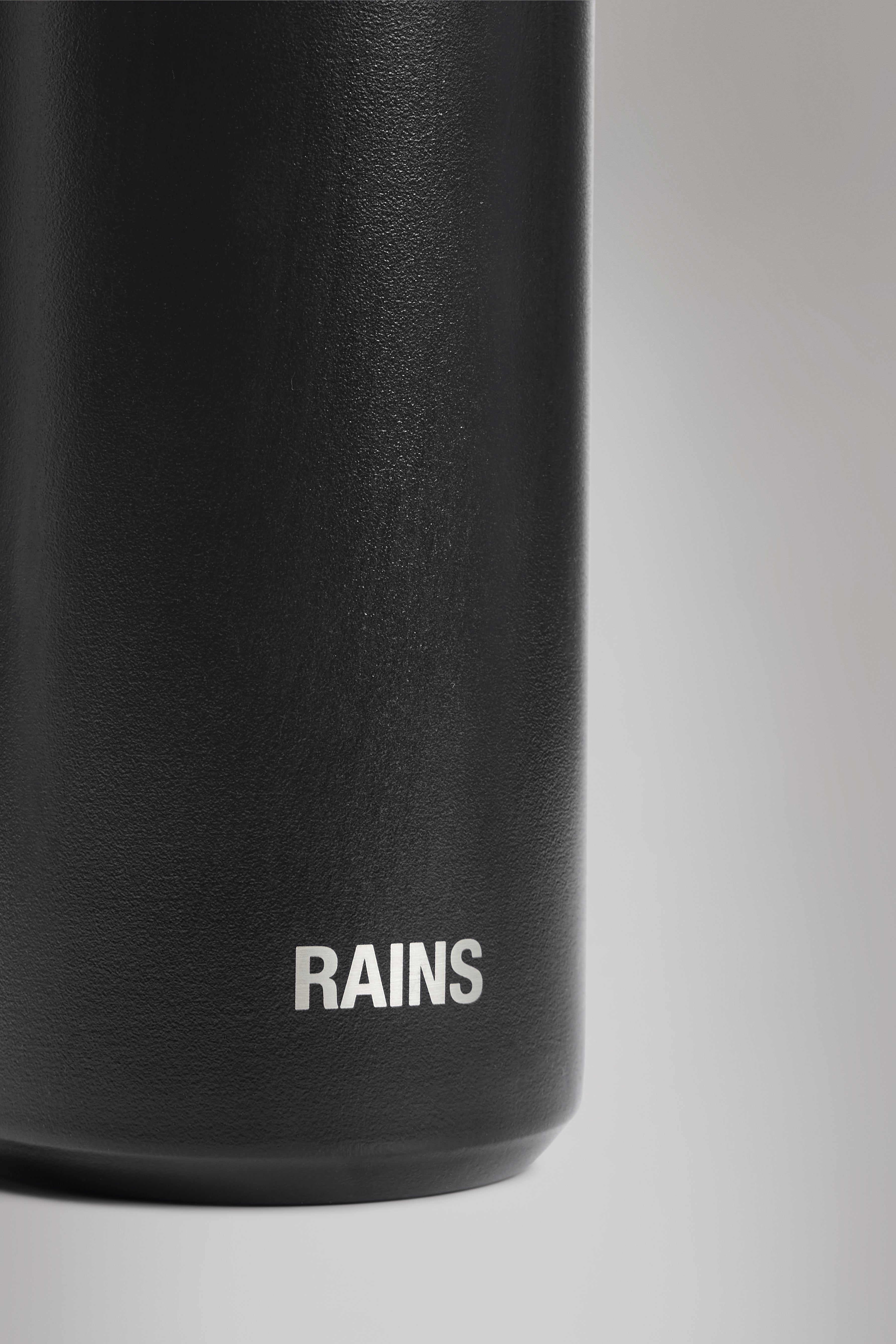 Premium 500ml Insulated Stainless Steel Water Bottle - Keeps Drinks Hot/Cold for 24 Hours - Perfect for Hiking, Gym & Office Use