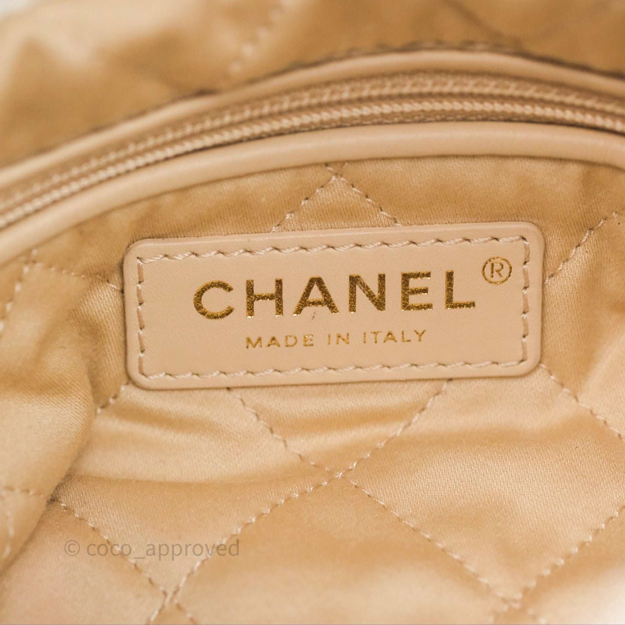 Chanel 22 Small Handbag in White Shiny Calfskin Leather with Aged Gold Hardware - Perfect for Everyday Use, Work & Special Occasions