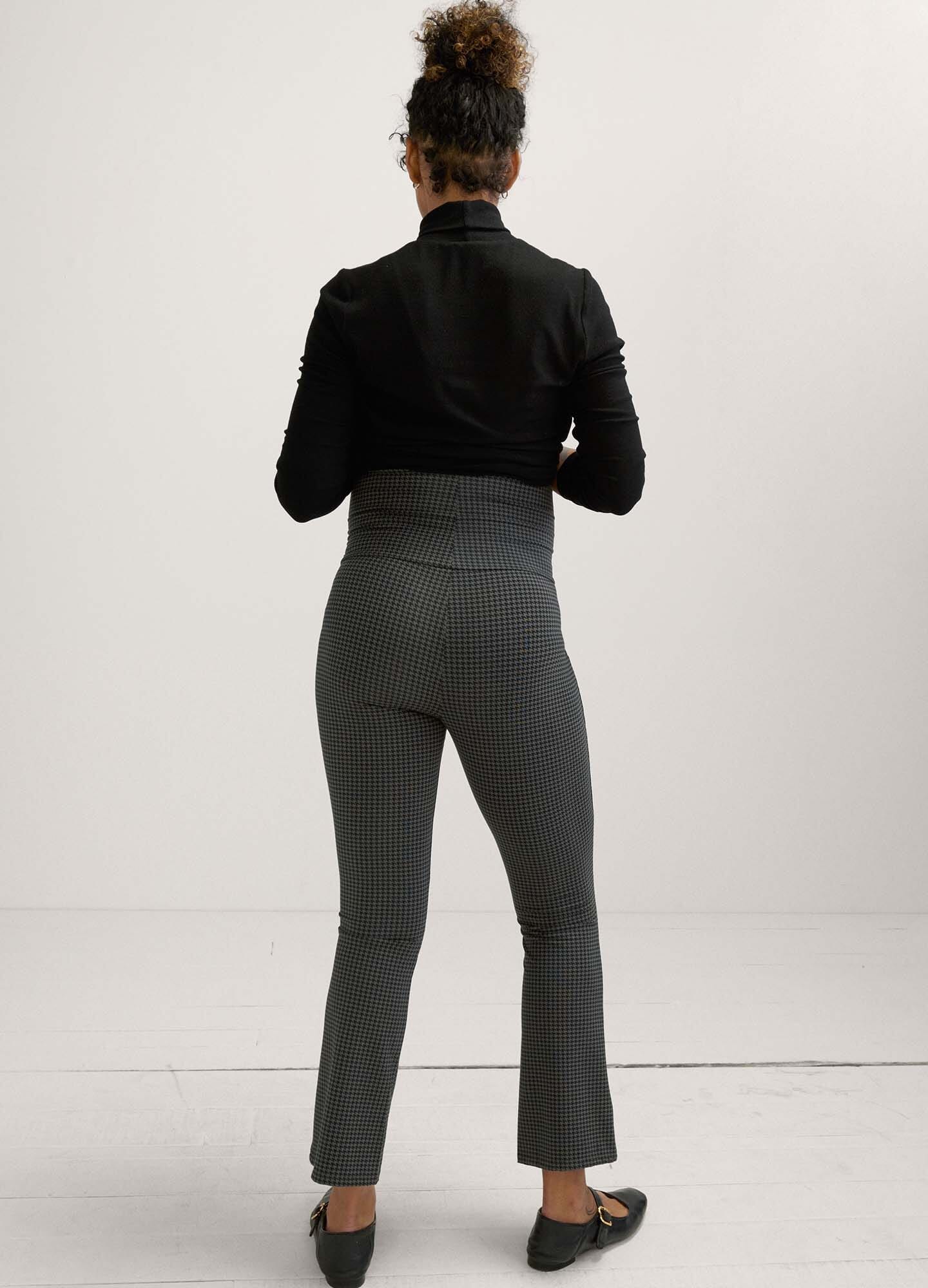 The Ultimate Before, During & After Crop Flare - Perfect for Yoga, Running & Outdoor Activities | High-Waisted Comfort & Support for Women
