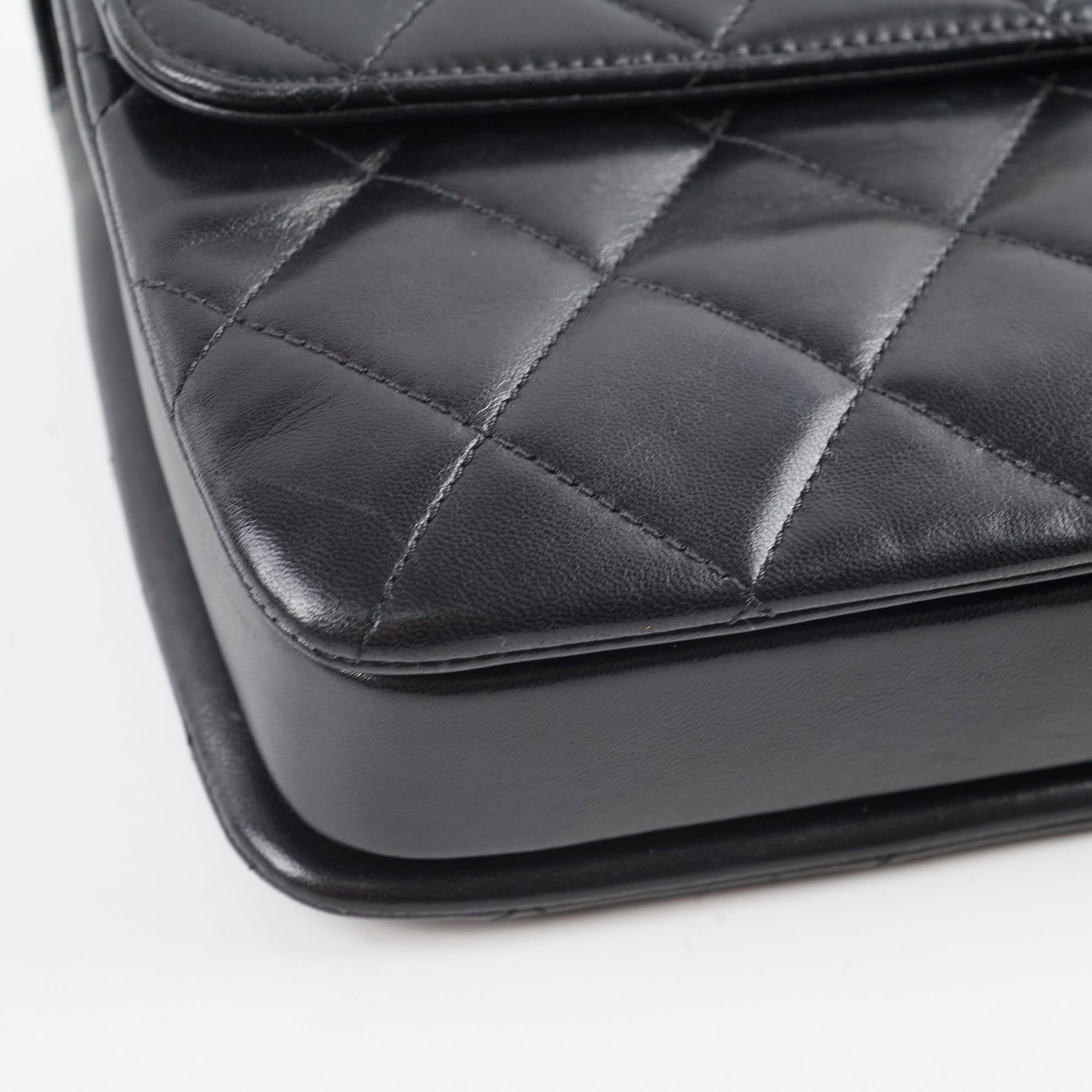 Chanel Trendy CC Small Black Leather Crossbody Bag for Women | Luxury Designer Handbag for Evening Out & Special Occasions
