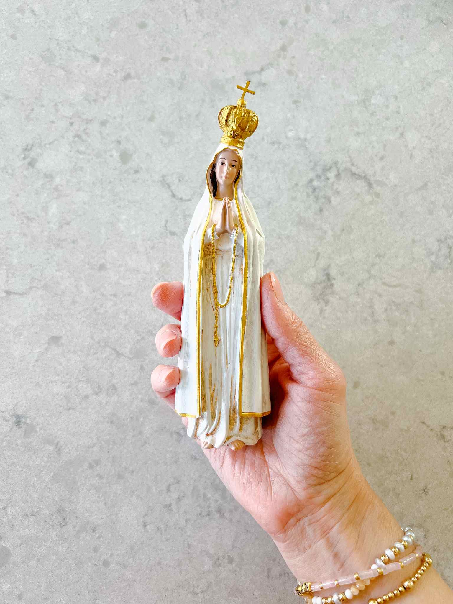 Our Lady of Fatima Statue - Handcrafted Religious Figurine for Home Altar, Prayer & Devotion - Perfect for Catholic Gifts, Church Decor & Spiritual Meditation