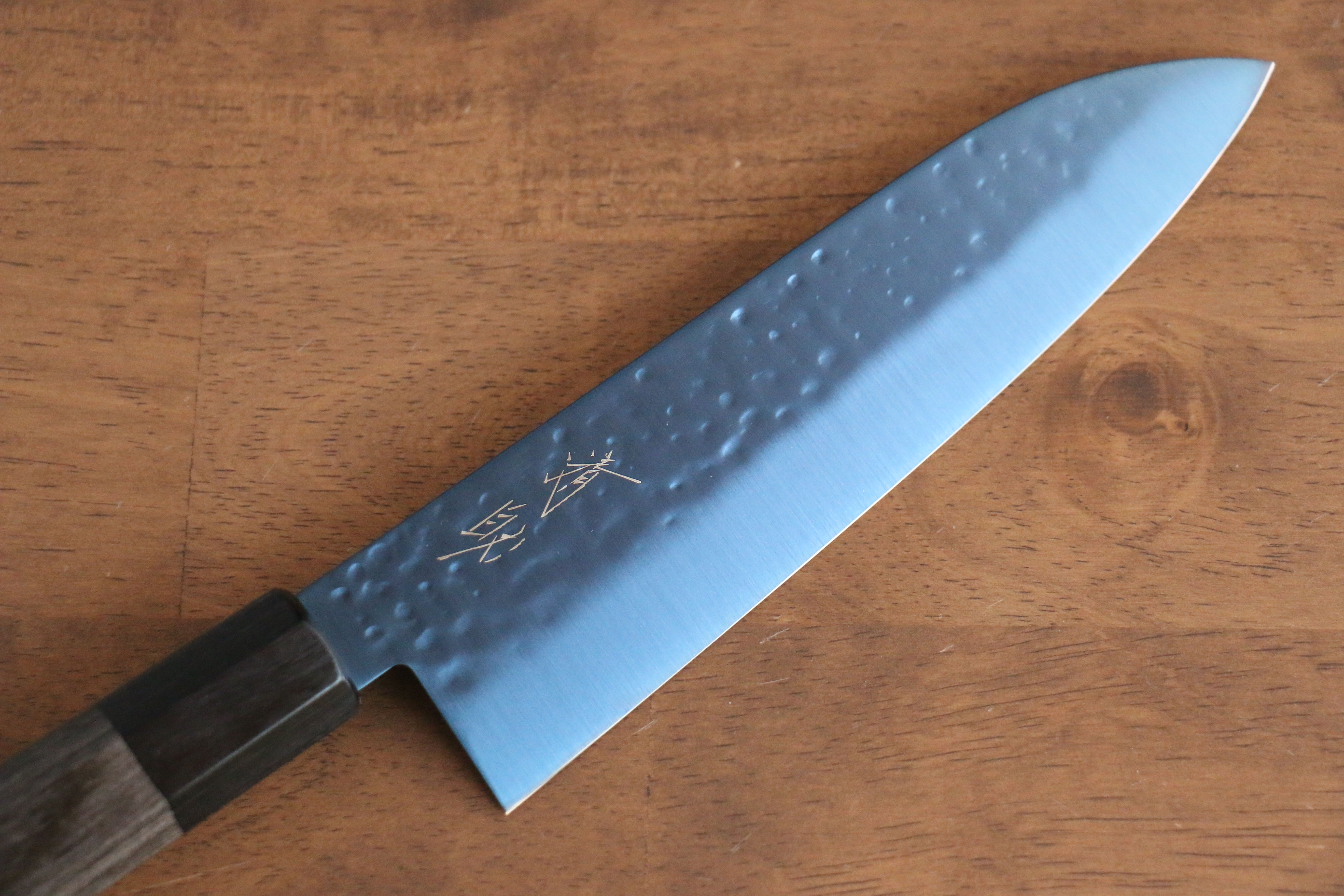 Premium Seisuke SK 85 Santoku Knife 180mm - Japanese Hammered Blade with Ion Plating & Gray Pakka Wood Handle - Ideal for Slicing, Dicing, and Chopping Vegetables, Meat, and Fish - Perfect for Home Chefs and Professional Kitchens
