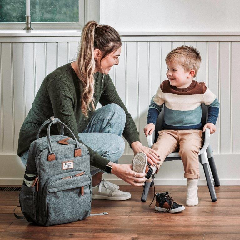Chicco Zest 4-in-1 Convertible High Chair for Babies & Toddlers - Space-Saving Foldable Design for Dining, Feeding & Playtime at Home or Travel