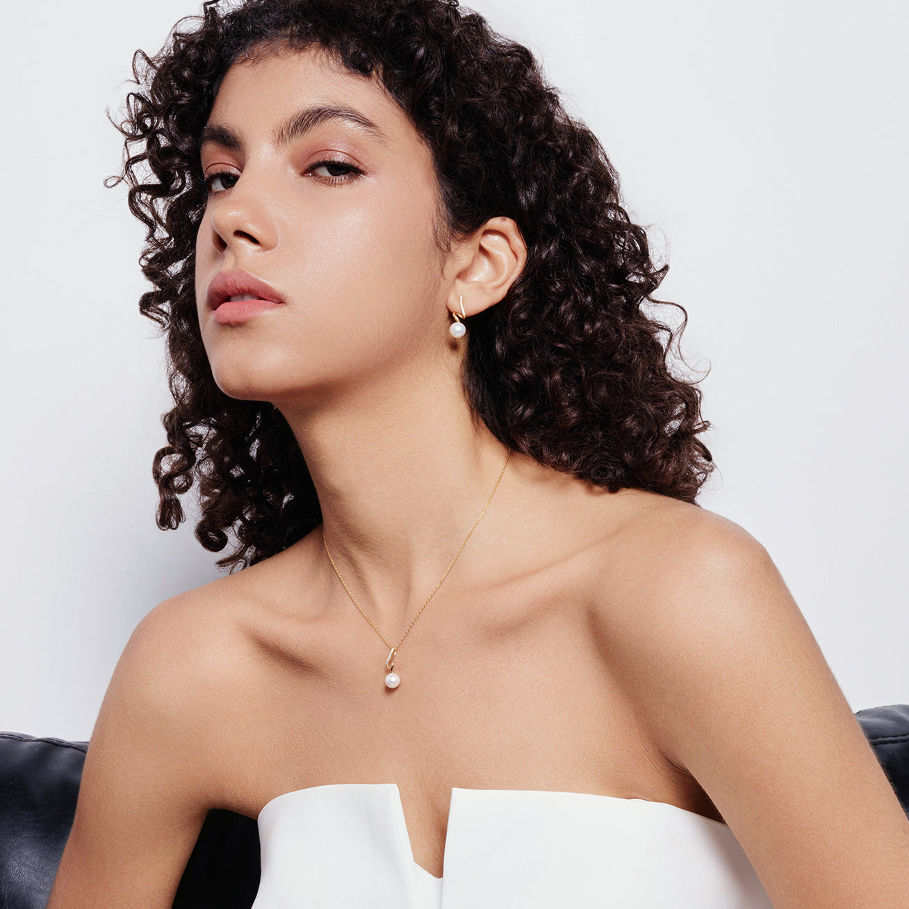 18K Solid Gold Diamond Akoya Hanadama Pearl Earrings KE00113 - Luxury Pearl Jewelry for Women, Perfect for Weddings, Anniversaries & Special Occasions
