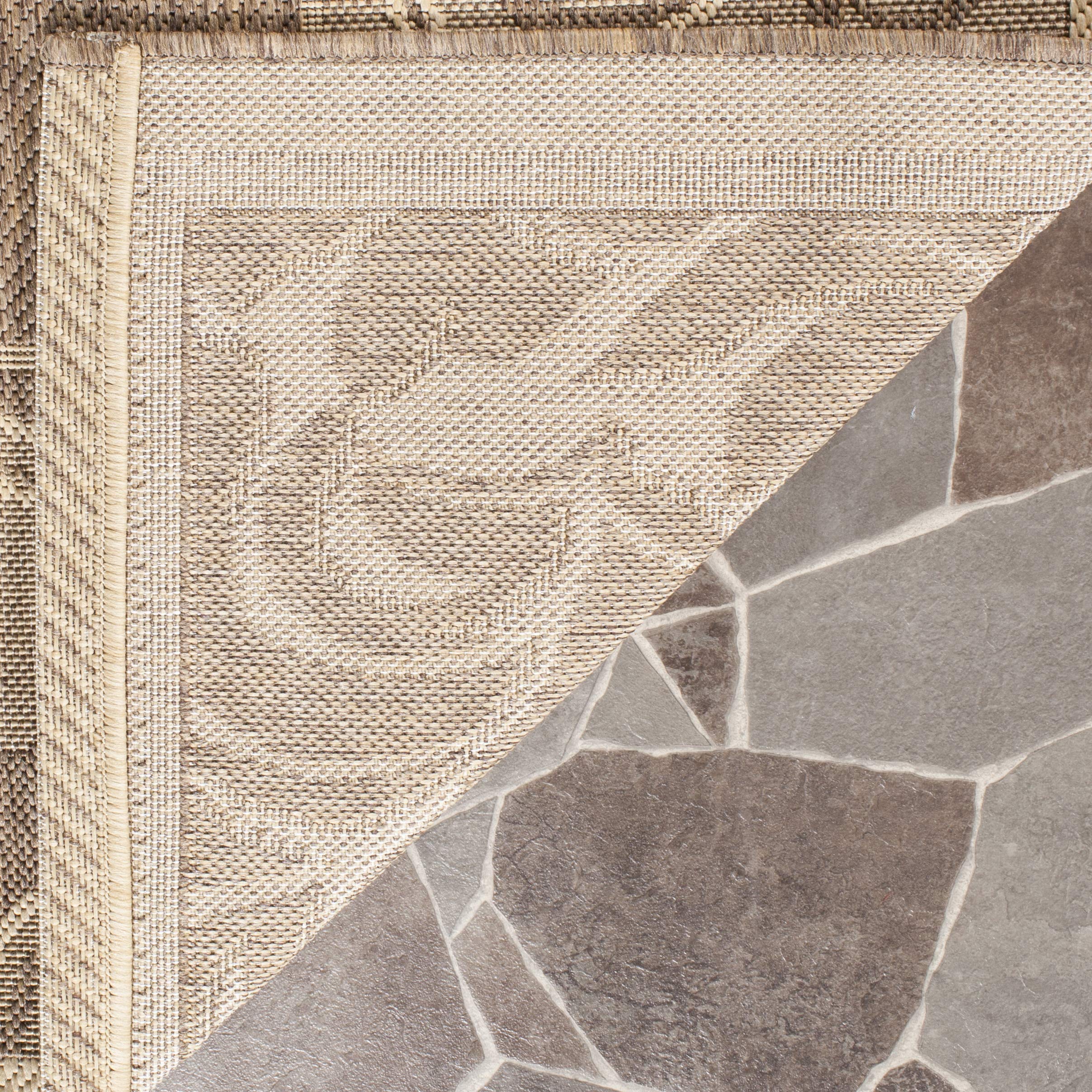SAFAVIEH Courtyard Collection 5'3