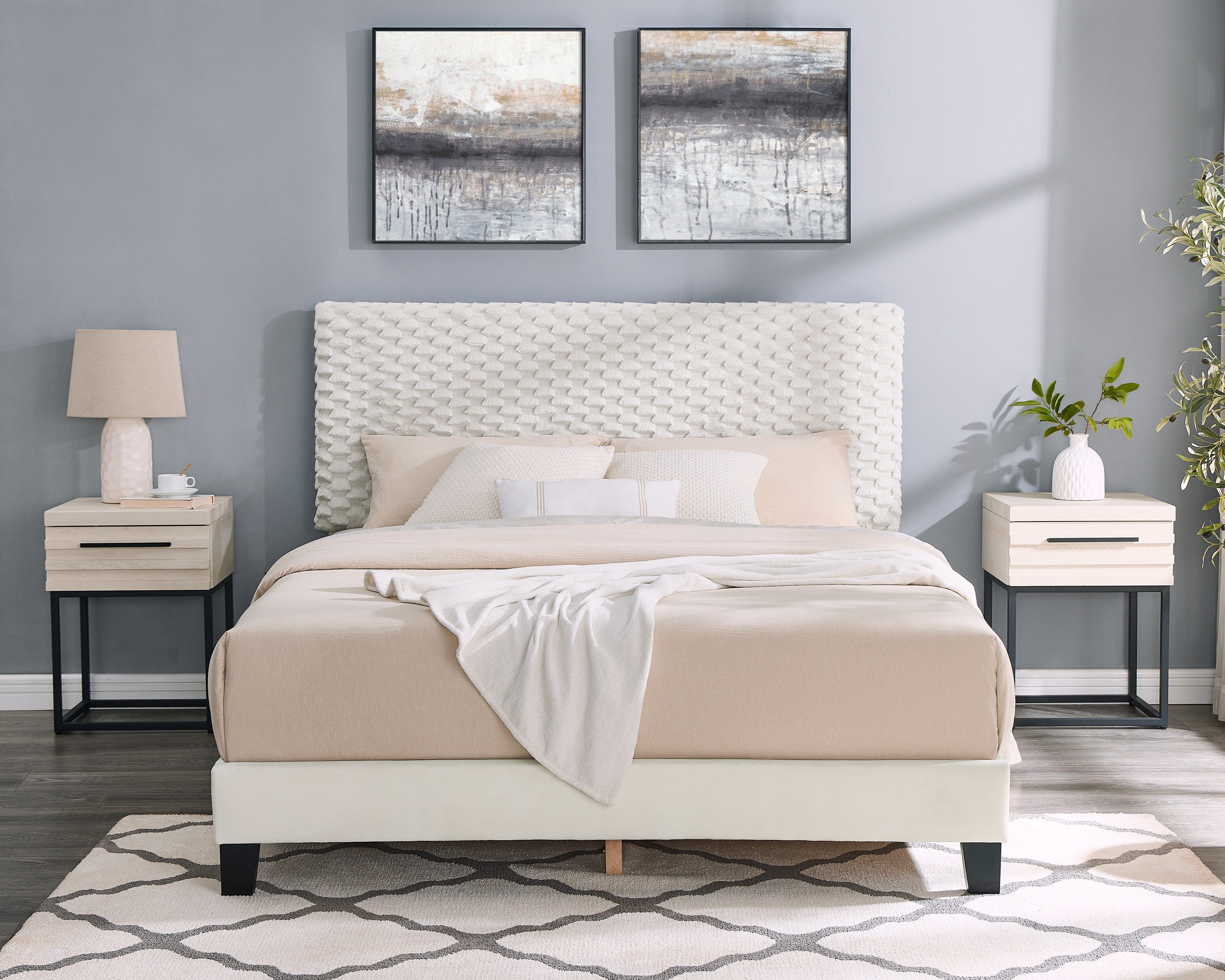 Roundhill Furniture Findlay 3-Piece Bedroom Set - Queen Size Upholstered Platform Bed with 2 Nightstands, Soft 3D Fabric Headboard, Modern Bedroom Furniture for Master Bedroom or Guest Room