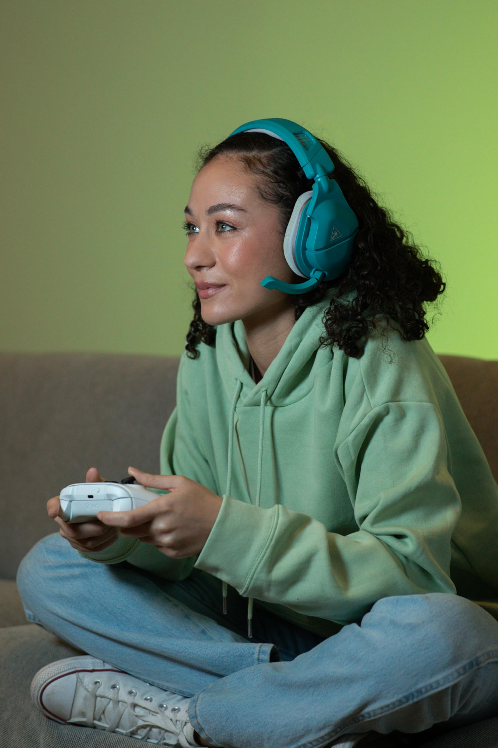 Turtle Beach Stealth 600 Gen 2 MAX Wireless Gaming Headset for Xbox Series X/S, PS5, Nintendo Switch, PC & Mac - 48+ Hour Battery, Multiplatform Compatibility - Perfect for Gaming, Streaming & Online Chat (Teal)