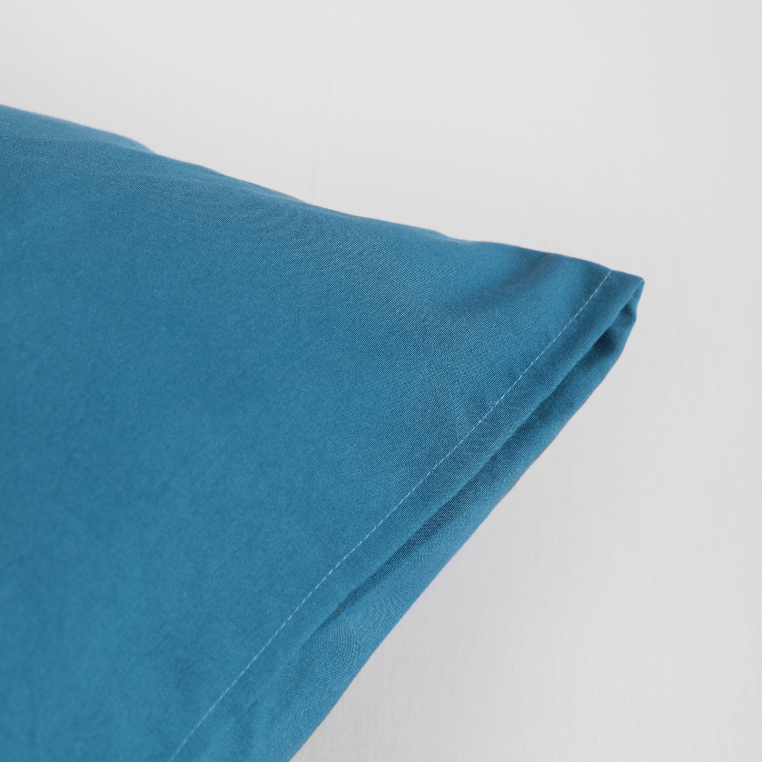 NTBAY Lightweight Microfiber Pillowcases - Ultra Soft & Durable Bedding Set for Side Sleepers | Hypoallergenic & Cooling Pillow Covers for Hotel & Home Use