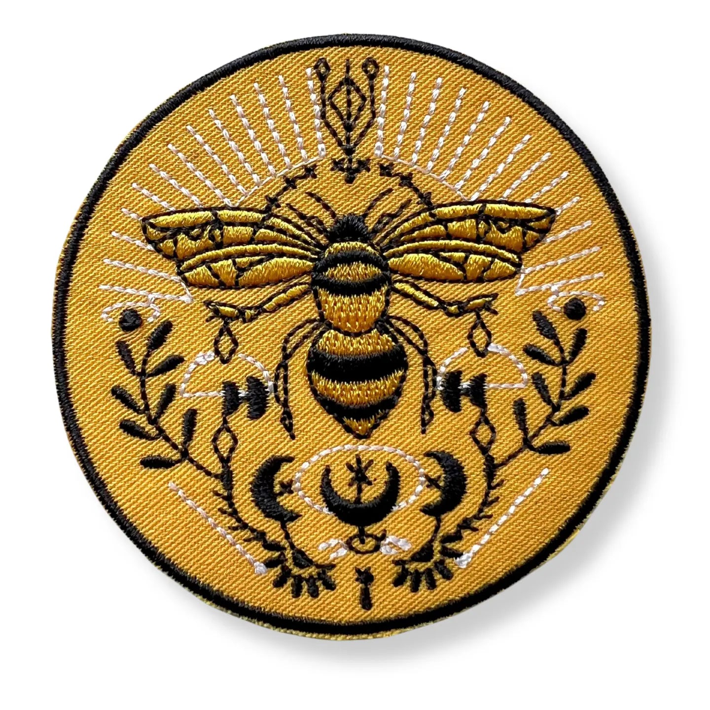 Bee Embroidery Sticker Patch - Iron On/Sew On Applique for DIY Crafts, Jackets, Hats & Bags - Cute Honeybee Design for Clothing Customization & Fabric Decor