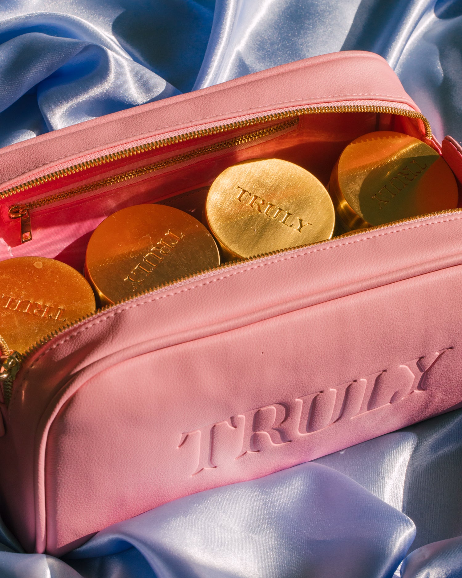 Signature Vanity Case - Elegant Makeup Train Case with Mirror | Perfect for Travel, Bridal & Professional Makeup Artists | Durable & Stylish Cosmetic Organizer