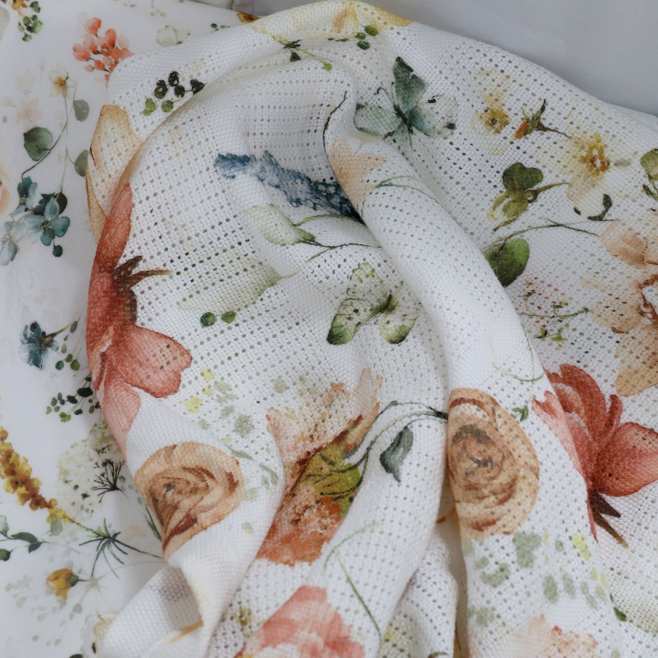 Soft & Breathable Peonies Bamboo Cellular Blanket - Lightweight Summer Blanket for Baby, Kids & Adults - Perfect for Nursery, Bedroom & Outdoor Use