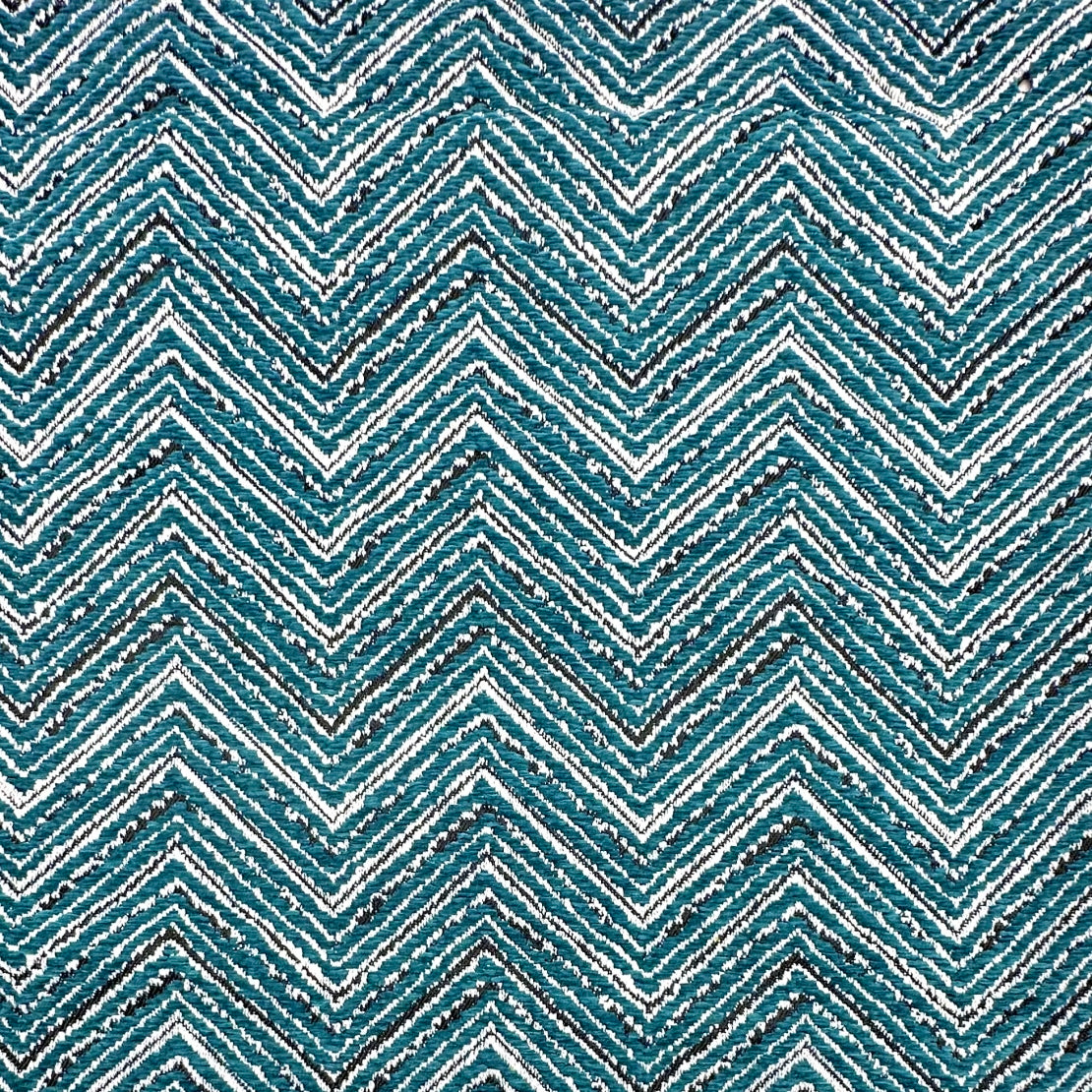 Sterling Arctic Mag Fabric - Premium Quality Magnetic Fabric for DIY Crafts, Home Decor, and Fashion Accessories | Perfect for Sewing, Quilting, and Creative Projects
