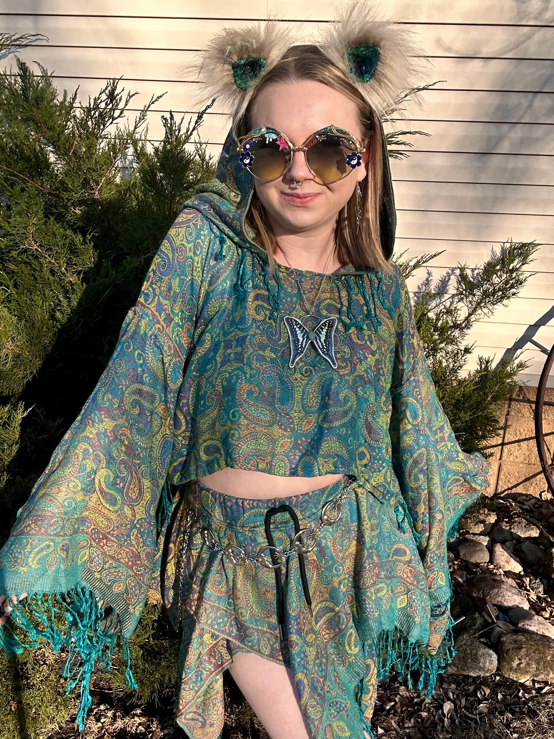 Stylish 2-Piece Teal Paisley Outfit Set for Women | Trendy Matching Top & Bottom | Perfect for Summer Vacations, Beach Trips & Casual Outings
