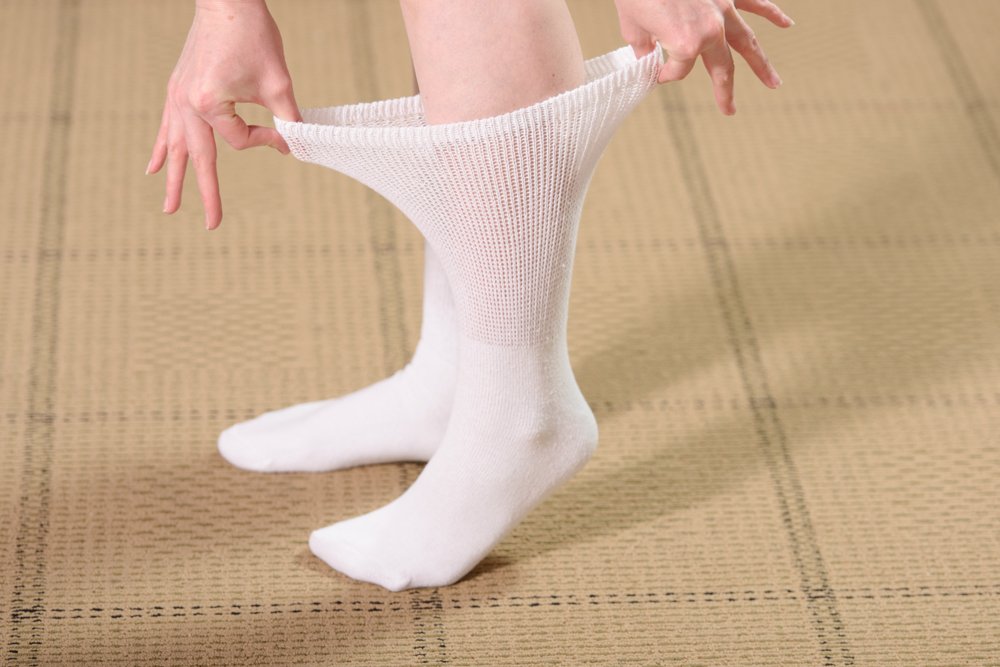 Diabetic Crew Socks for Men & Women - Breathable Cotton Socks with Non-Binding Top - Comfortable Loose Fit Socks for Swollen Feet Relief & Improved Circulation - Ideal for Diabetes, Edema and Daily Wear