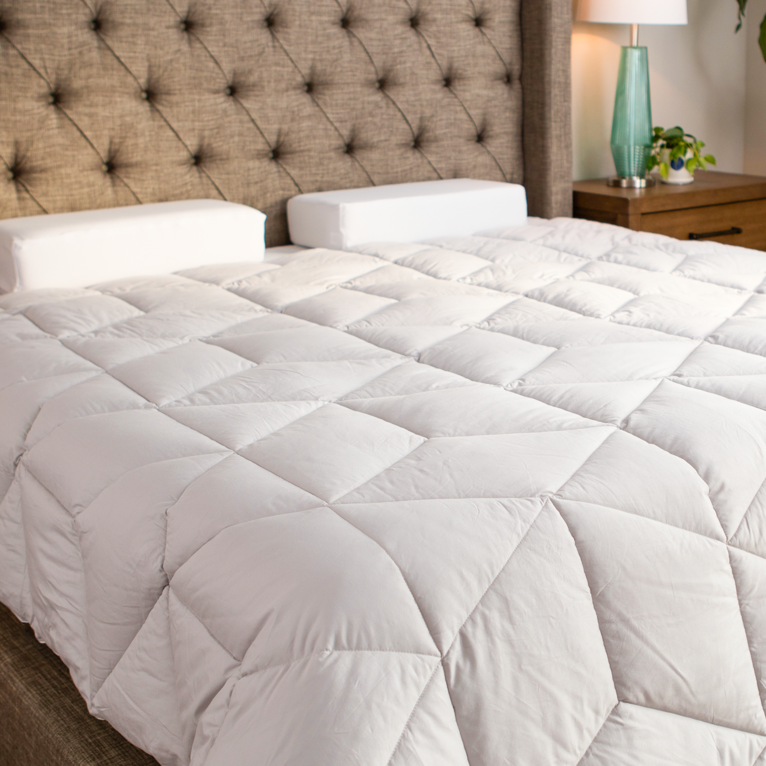 Premium Cubit Comforter Set - Ultra Soft All-Season Down Alternative Bedding - Perfect for Cozy Nights & Guest Room Decor