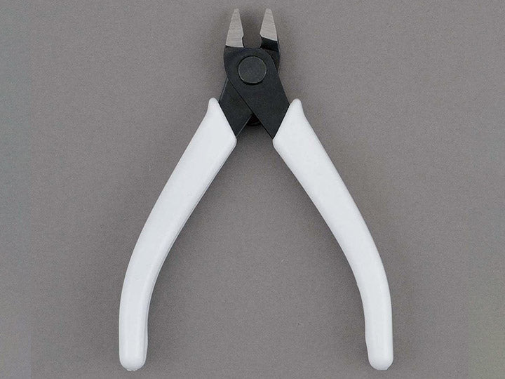Bandai Spirits Entry Nipper - White Plastic Model Cutting Tool for Gundam & Miniature Kits - Perfect for Hobbyists & DIY Model Building Projects